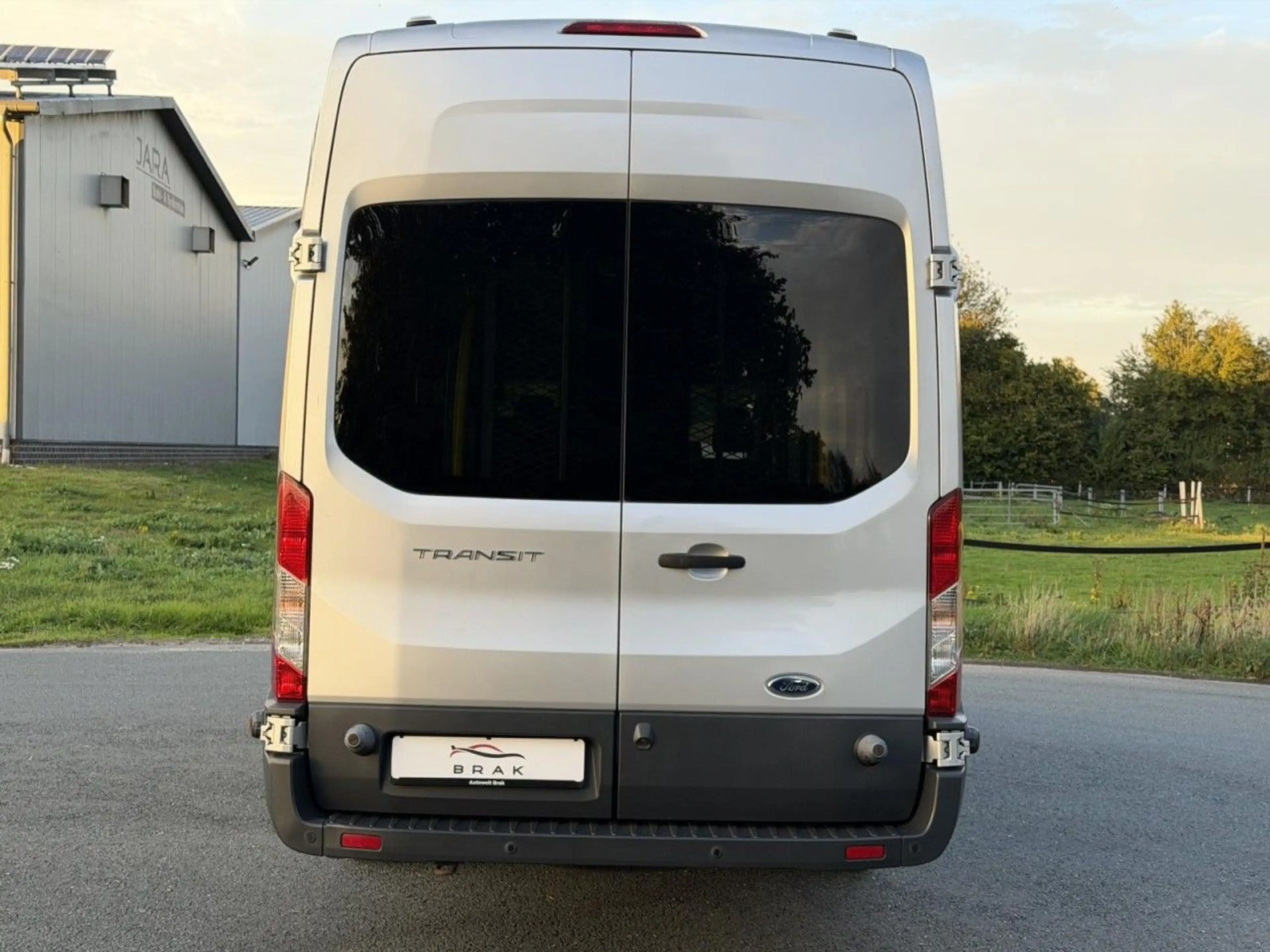 Ford Transit 2.0 L4 Behinderte Rollstuhl Klima*Kamera — photo 5