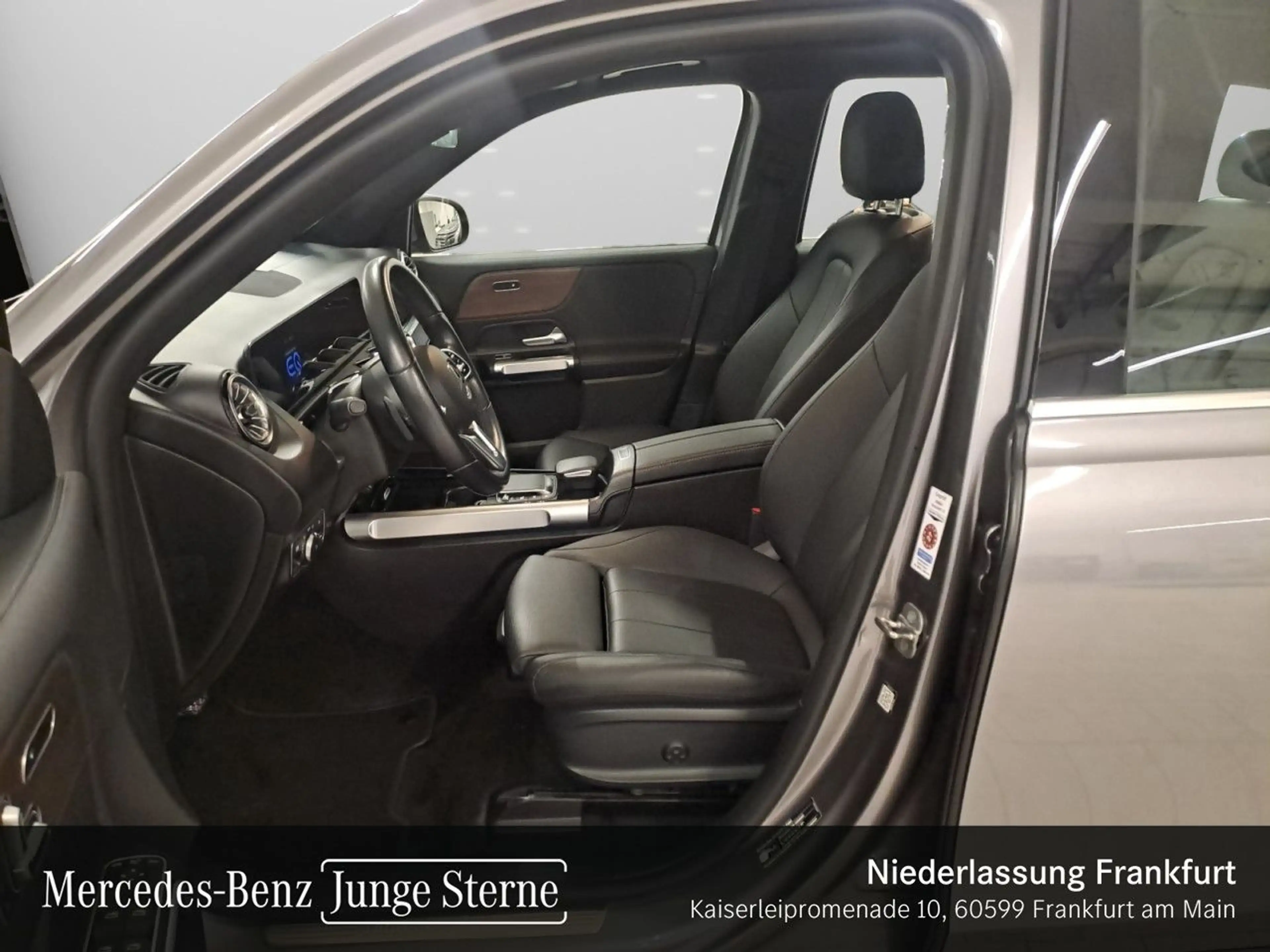 Mercedes-Benz EQB 250 PROG+ADVANCED+PANO+KAMERA+MEMORY+SPUR — photo 11