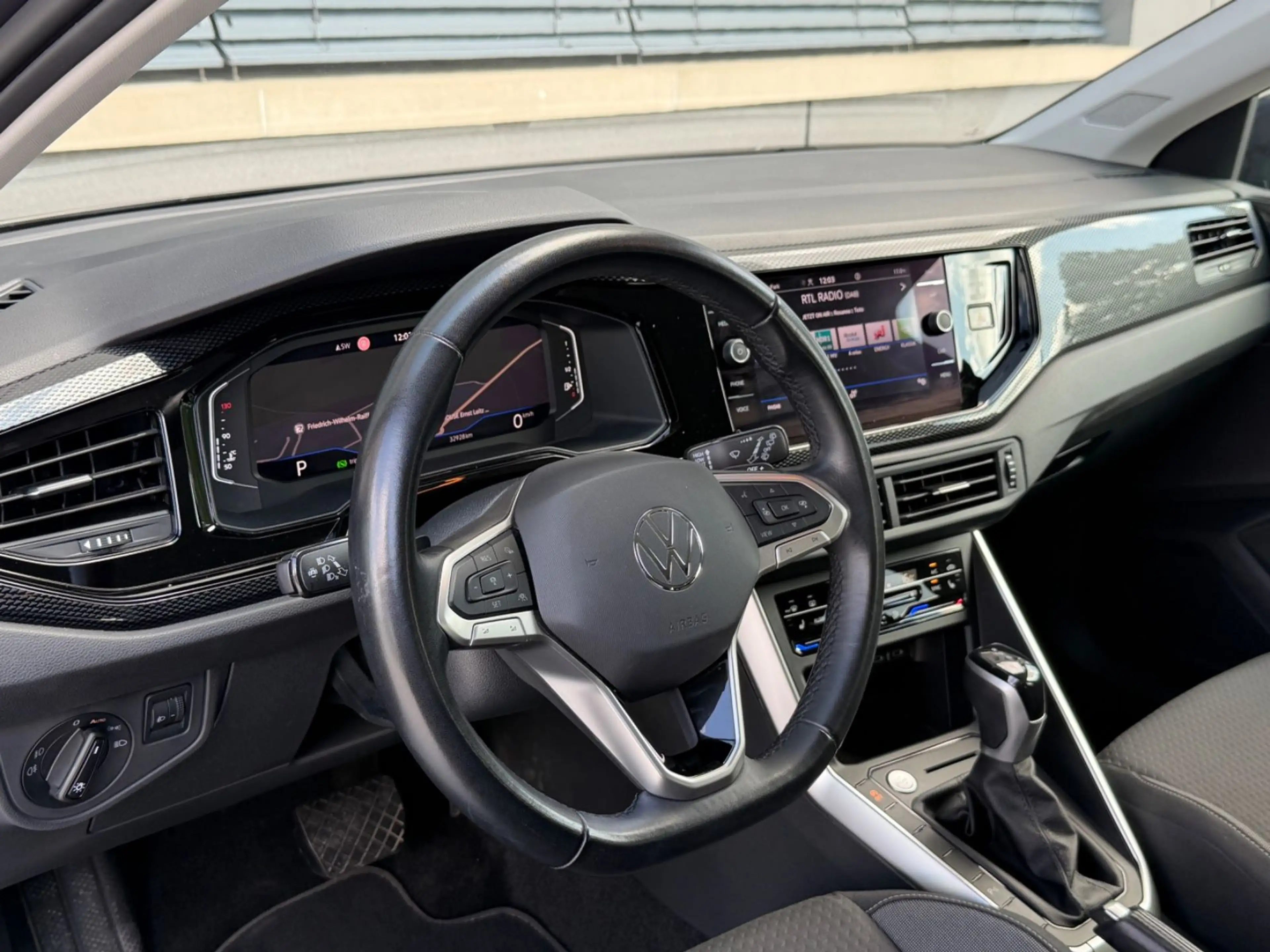 Volkswagen Polo 1.0 TSI DSG Life LED ACC Digital Cockpit — photo 9