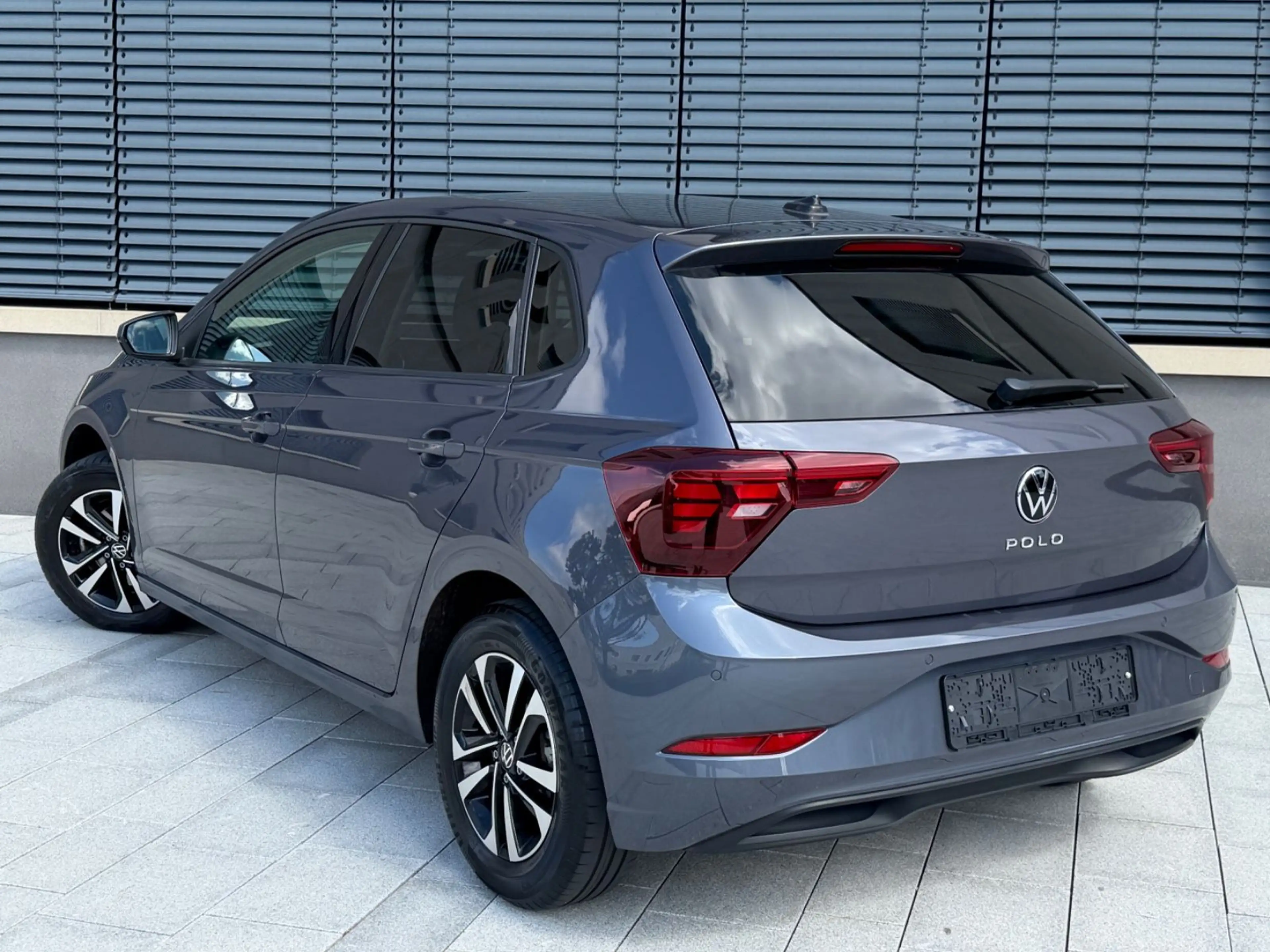 Volkswagen Polo 1.0 TSI DSG Life LED ACC Digital Cockpit — photo 8