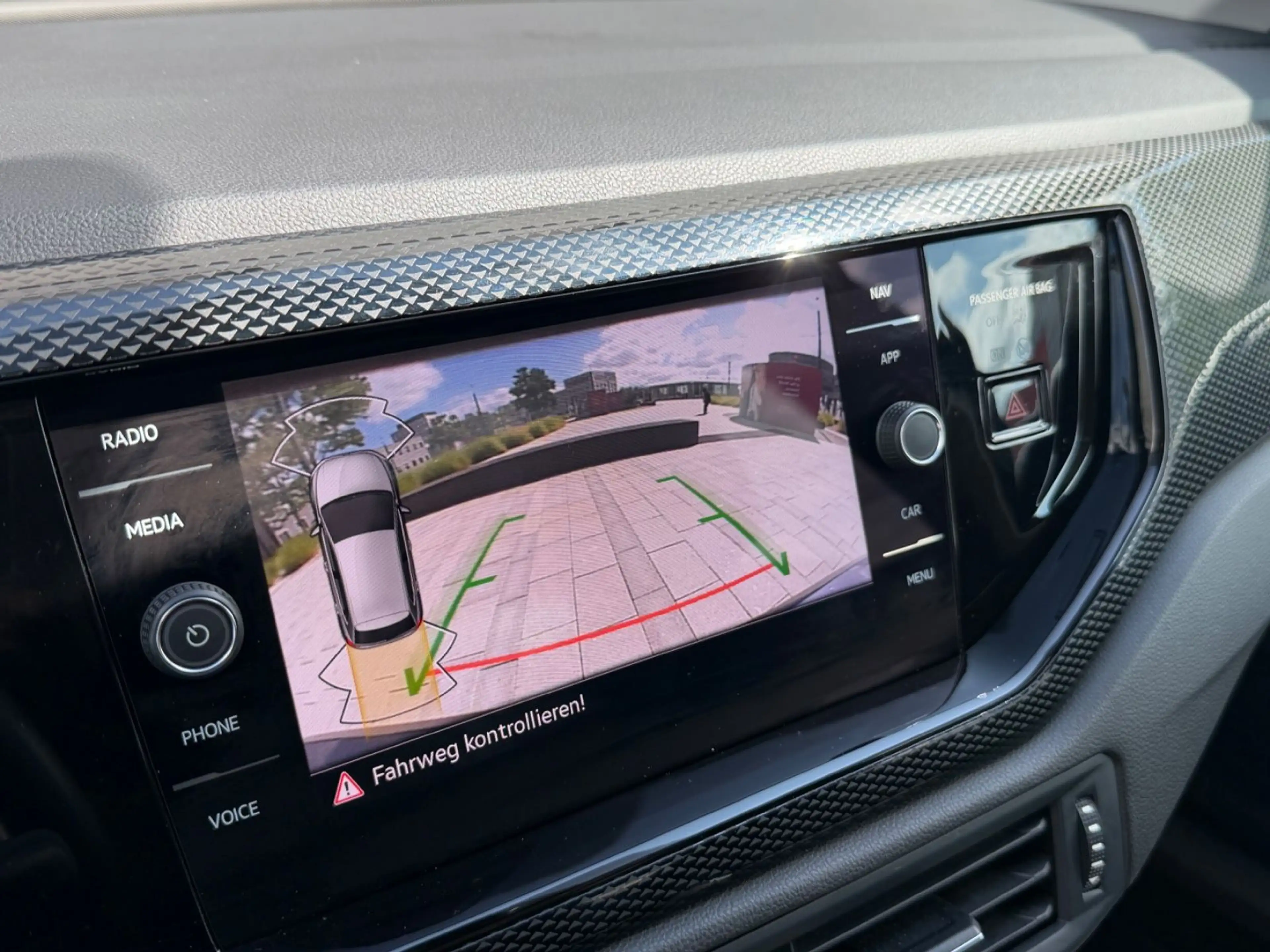 Volkswagen Polo 1.0 TSI DSG Life LED ACC Digital Cockpit — photo 12