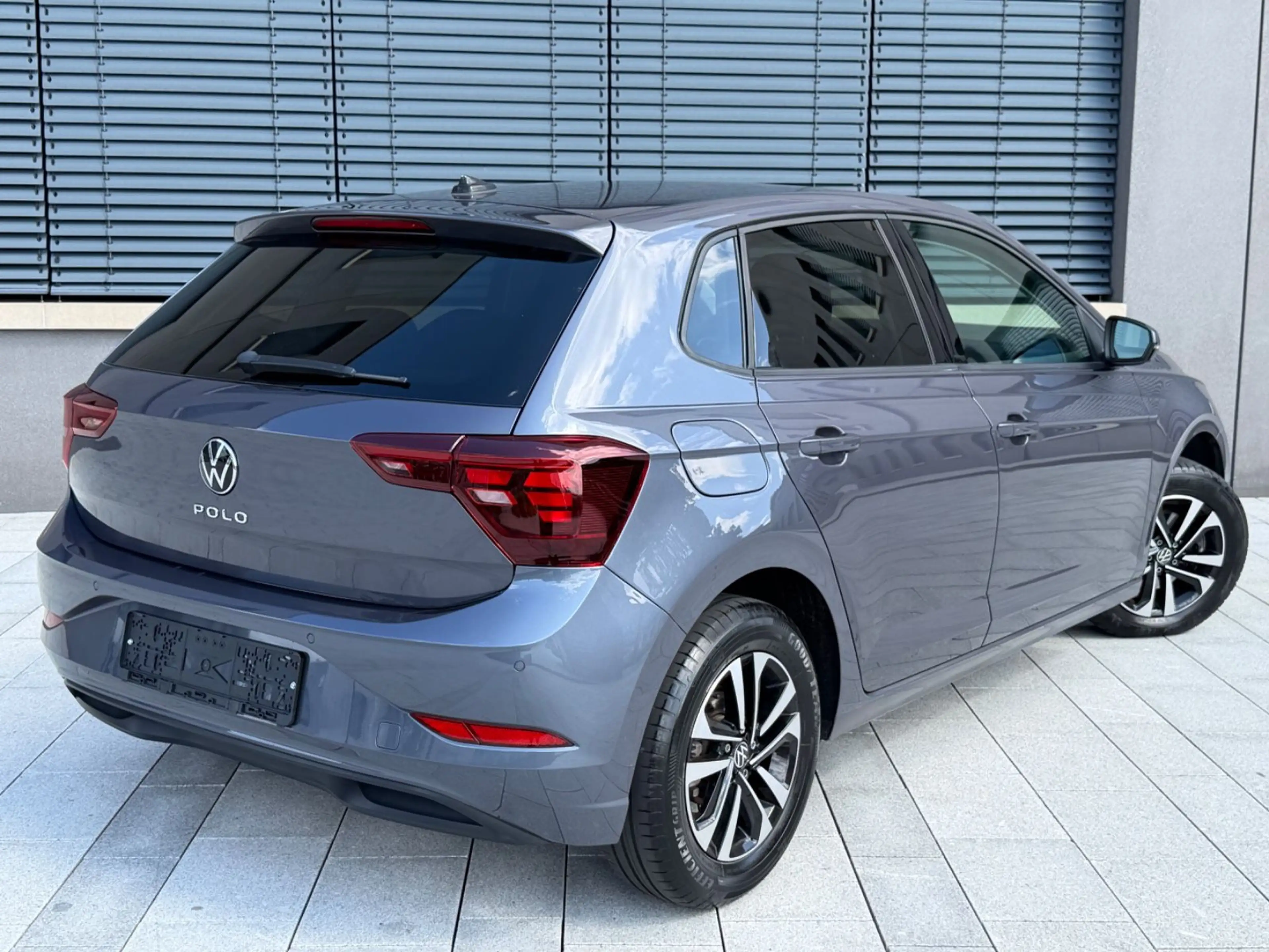 Volkswagen Polo 1.0 TSI DSG Life LED ACC Digital Cockpit — photo 6