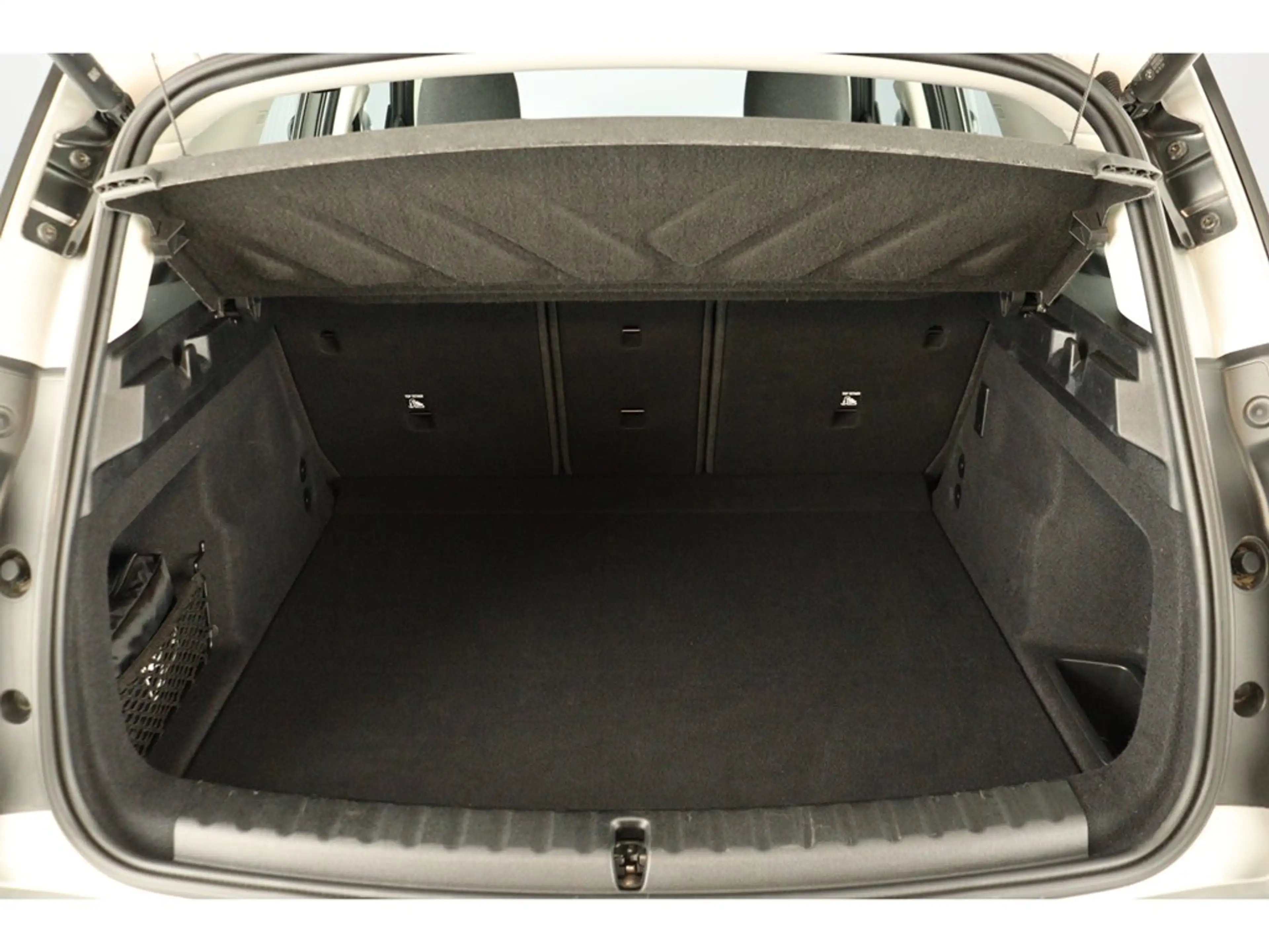 MINI Cooper SE Countryman 204PK — photo 12