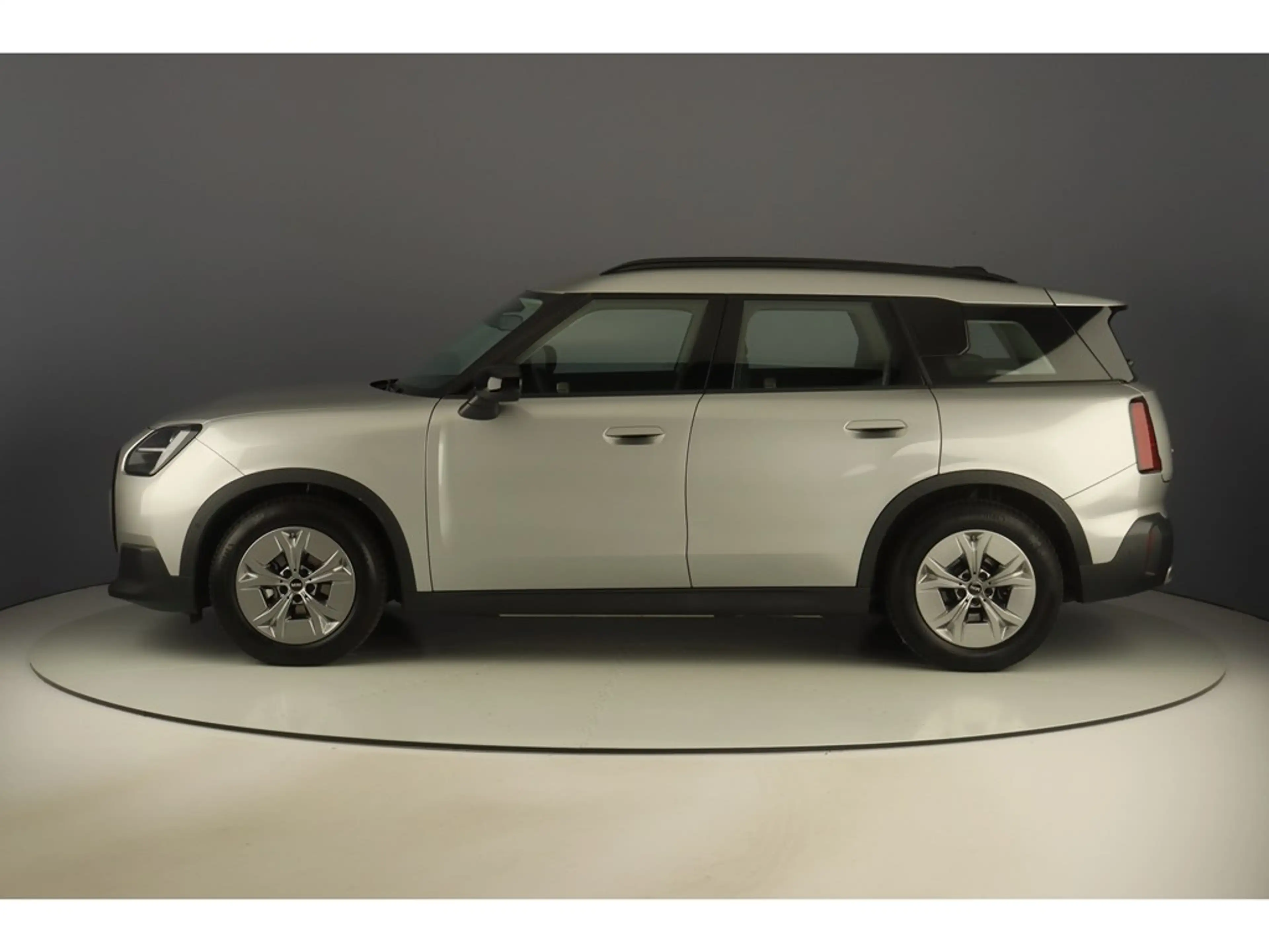 MINI Cooper SE Countryman 204PK — photo 2