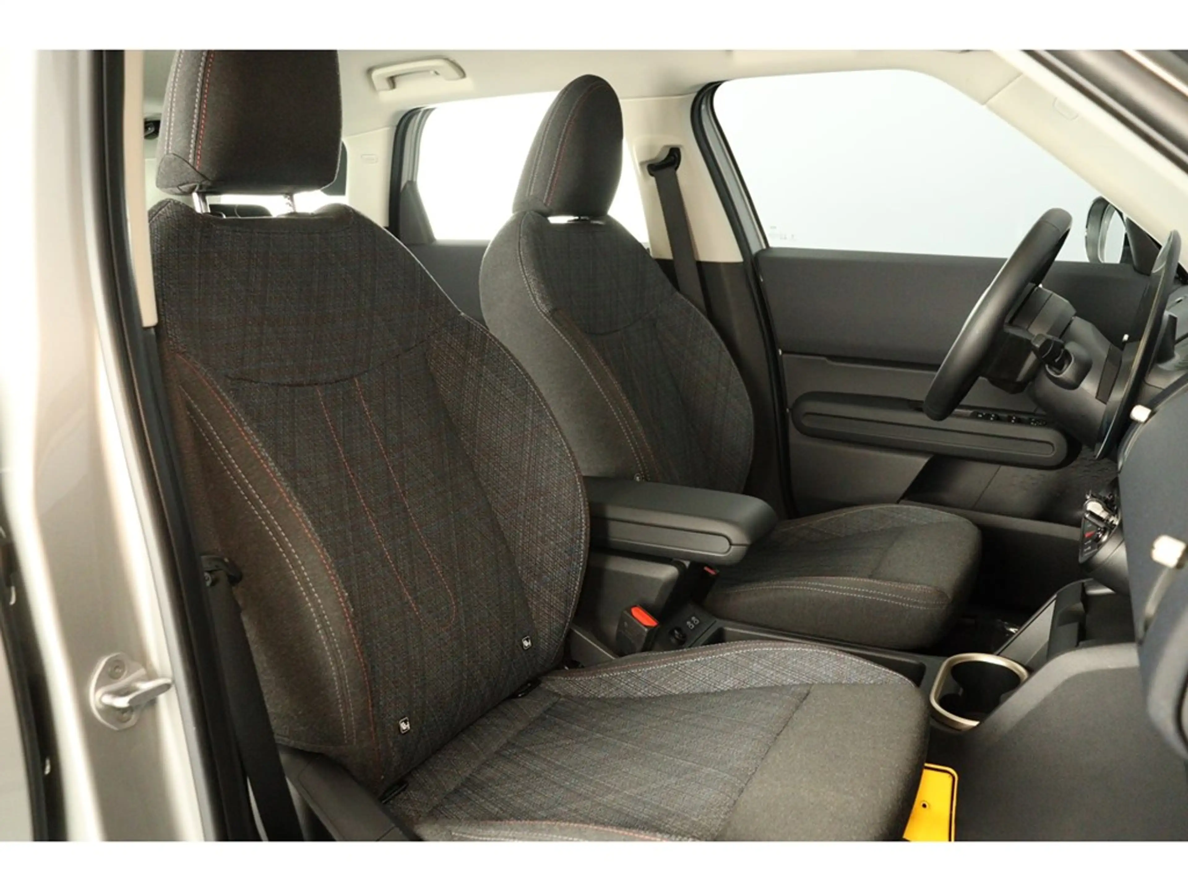 MINI Cooper SE Countryman 204PK — photo 10