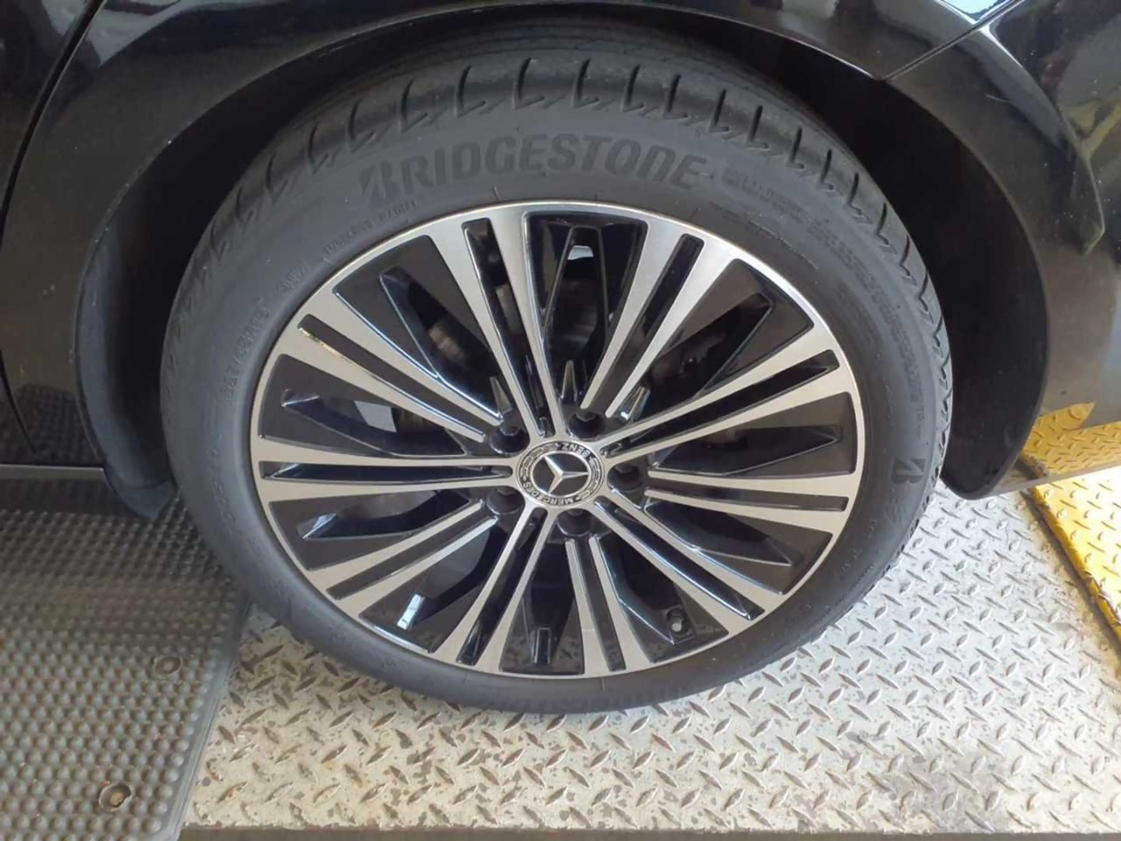 Mercedes-Benz CLA 220 d SB Progressive 360° AHK — photo 11