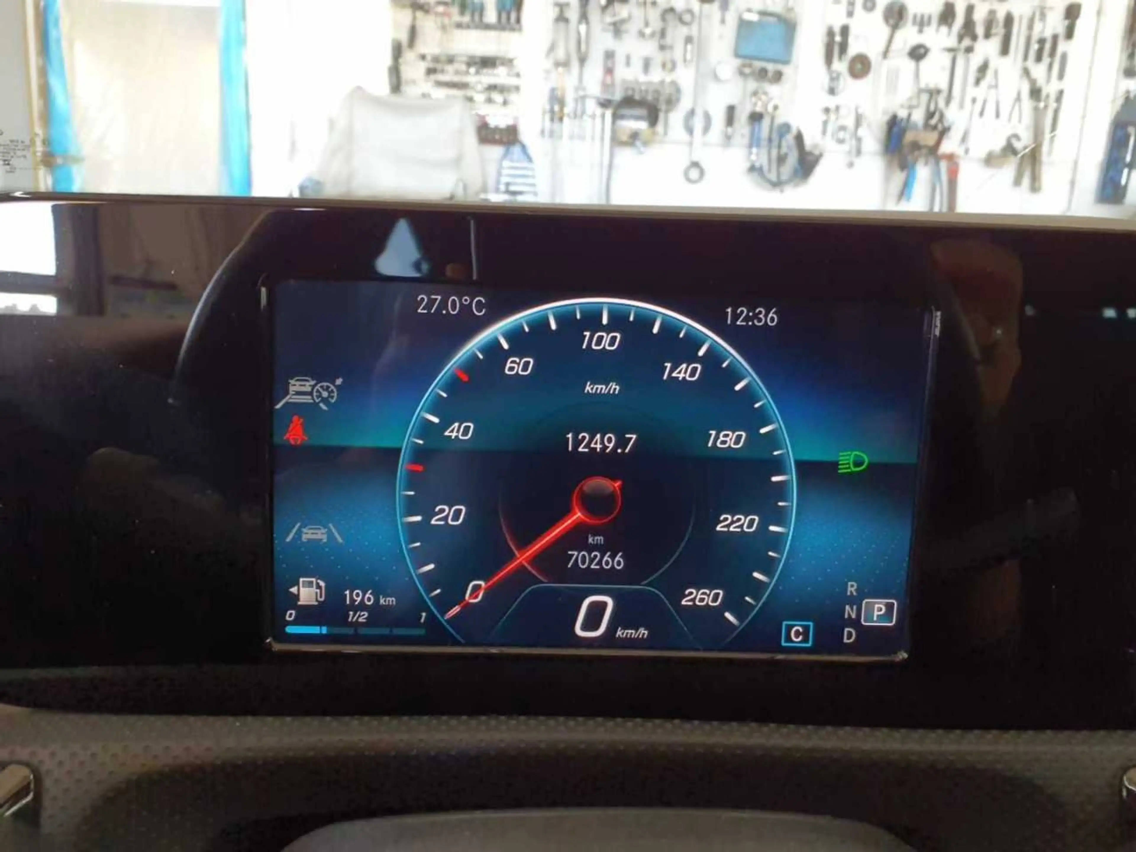 Mercedes-Benz CLA 220 d SB Progressive 360° AHK — photo 9