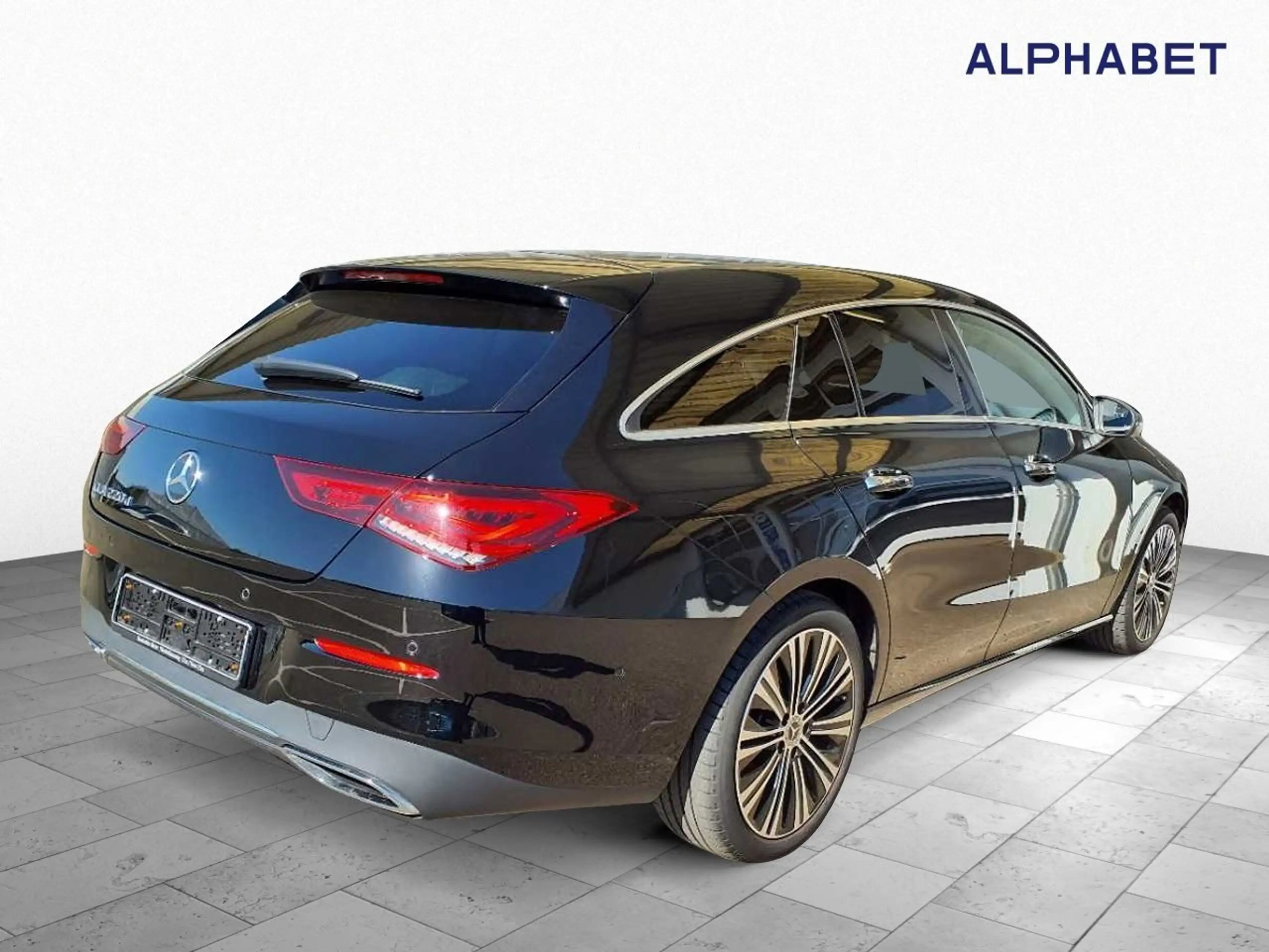 Mercedes-Benz CLA 220 d SB Progressive 360° AHK — photo 2