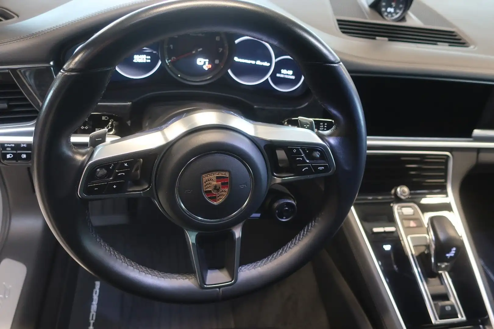 Porsche Panamera Turbo, Approved 05/26 Silber - 2