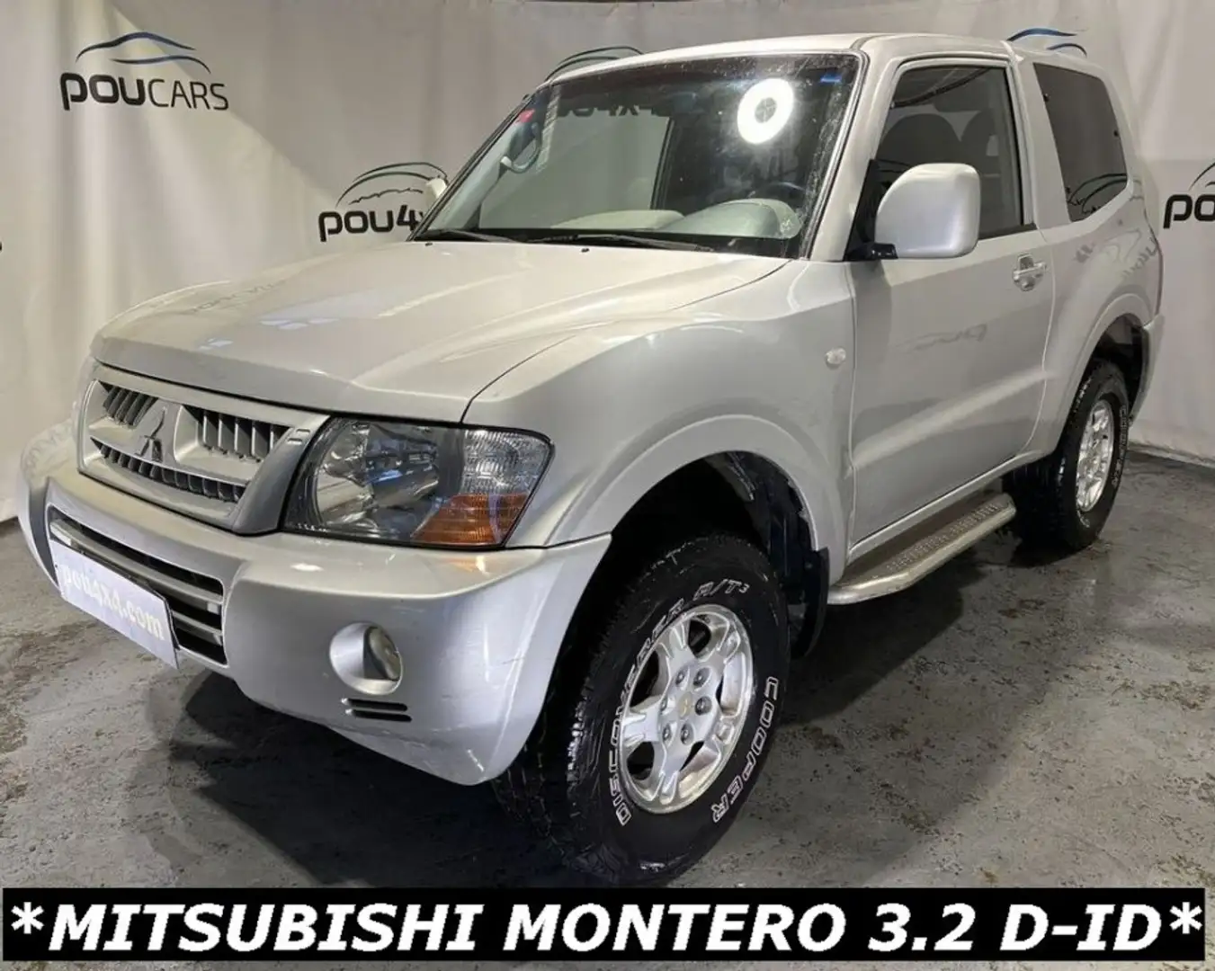 Mitsubishi Montero 3.2 DI-D GLS Silber - 1