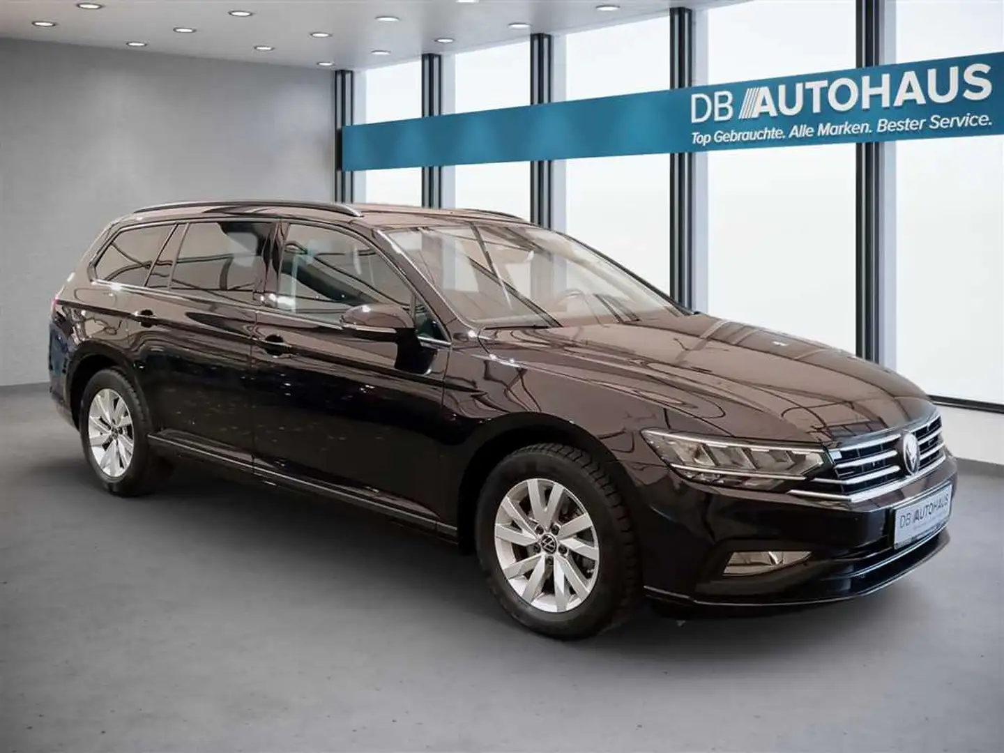 Volkswagen Passat Variant 1.5 TSI DSG Чорний - 2