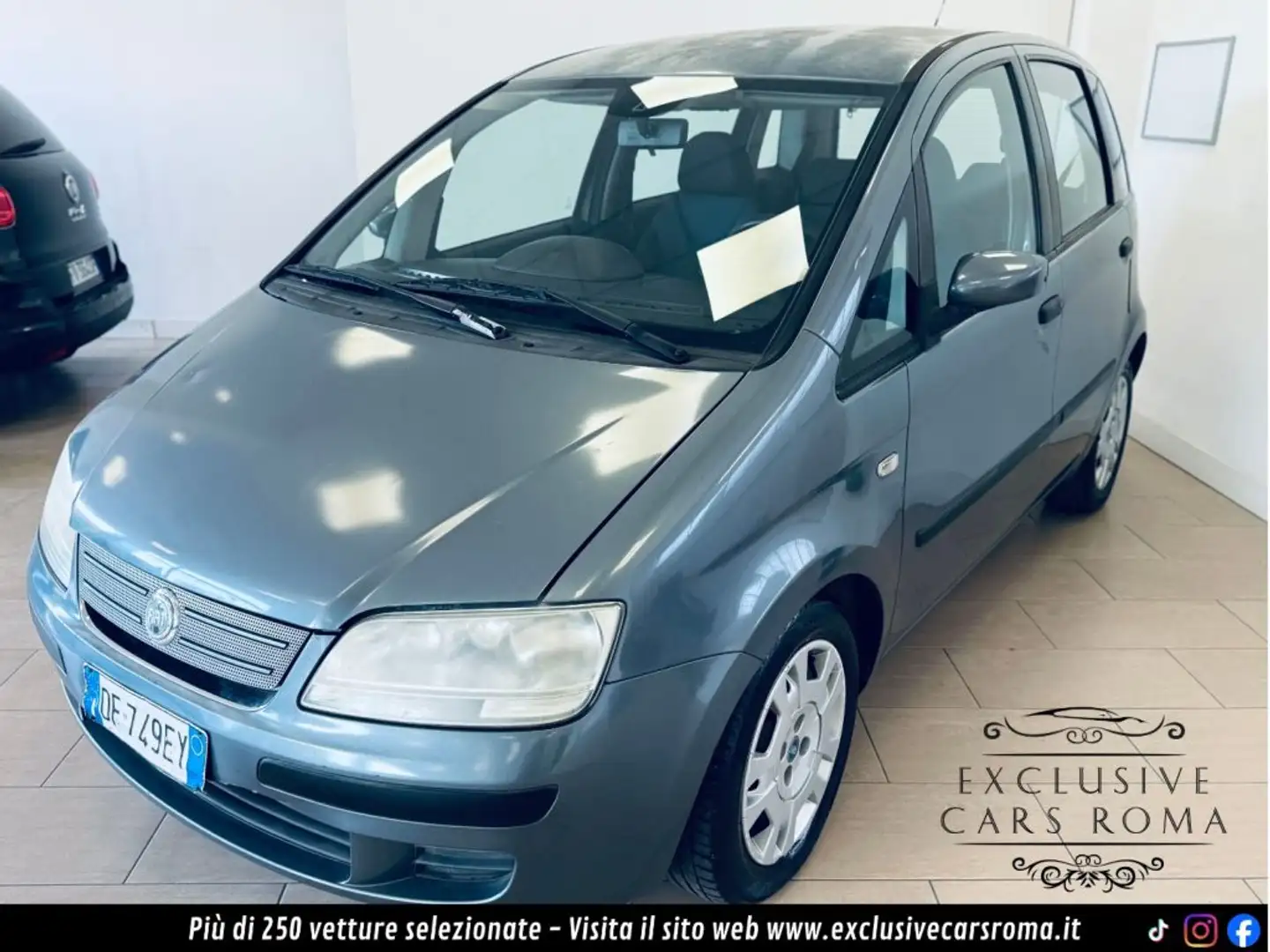 Fiat Idea 1.3 Multijet Emotion 143.500 Km Gris - 1