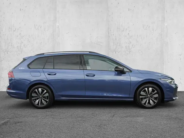 Volkswagen Golf view 5