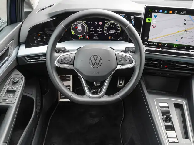 Volkswagen Golf view 11