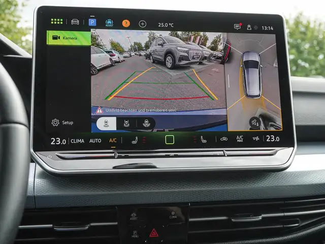 Volkswagen Golf view 13