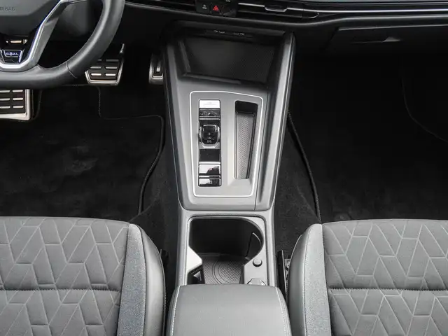 Volkswagen Golf view 14