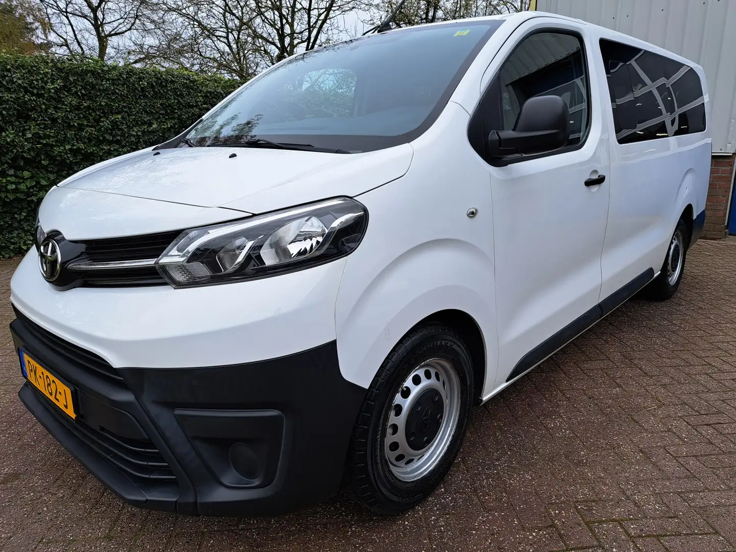 Toyota Proace SHUTTLE 15650.- EX BTW 1.6D-4D 9-PERS. AIRCO/PANOD Wit - 1