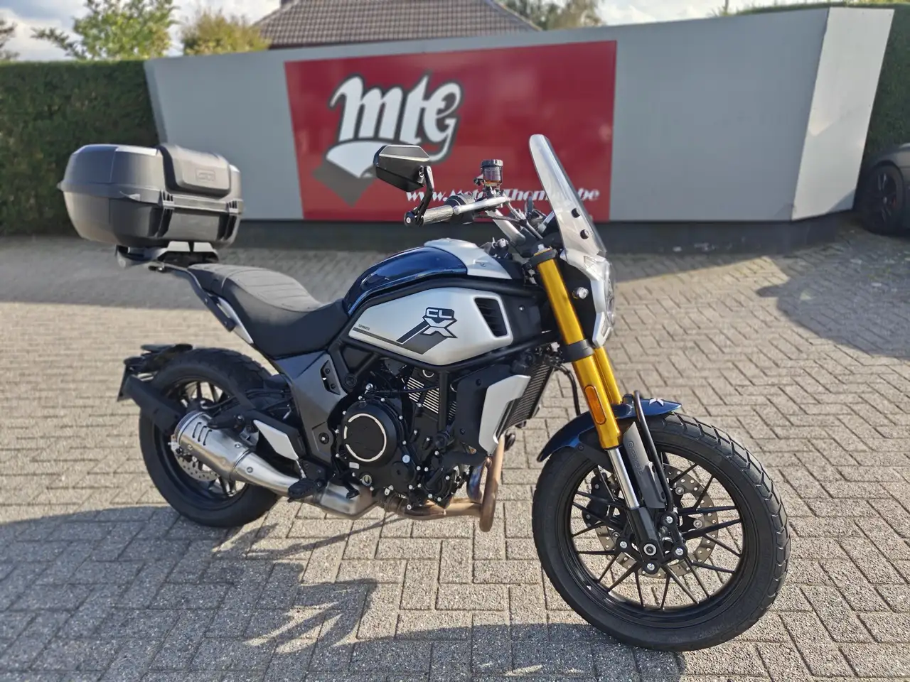 Cfmoto 700 CL-X