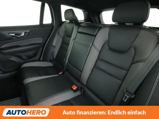 Volvo V60 view 14