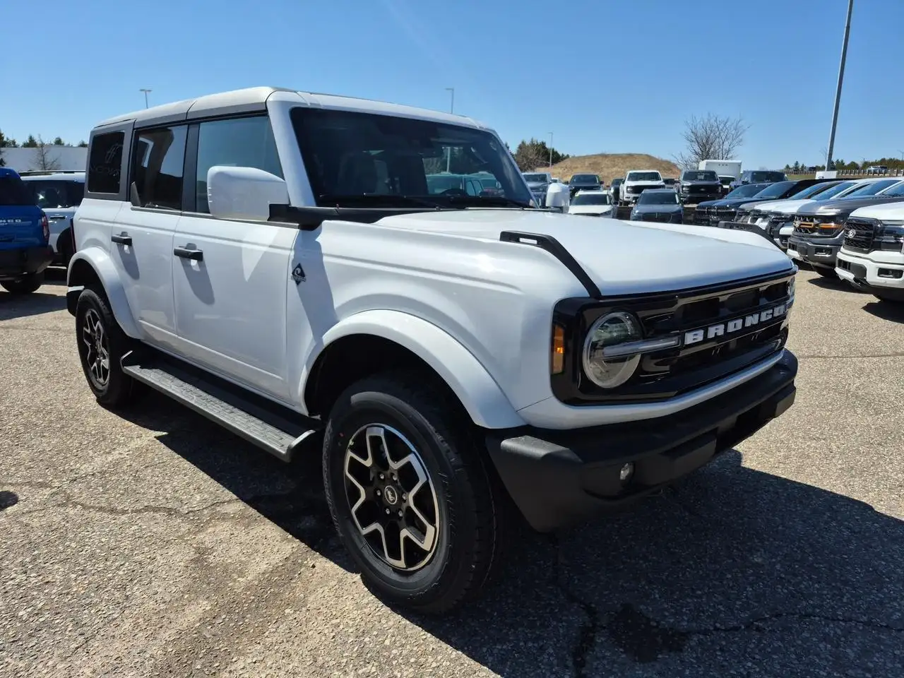 Ford Bronco снимка Ford Bronco