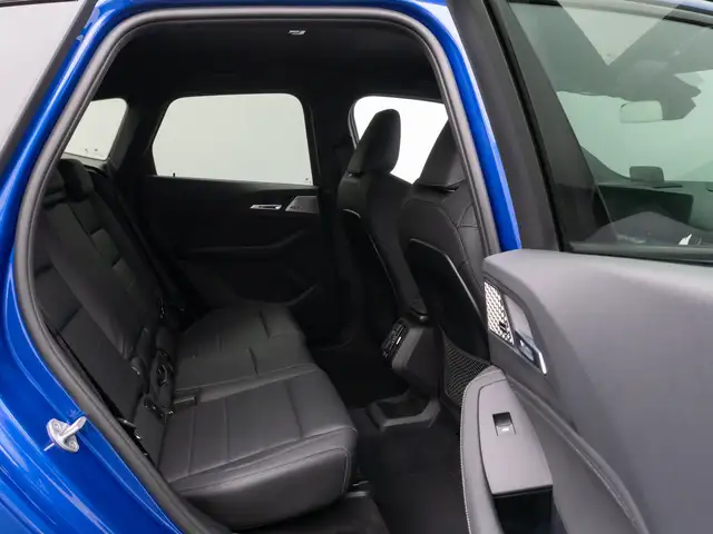 BMW 2 Series view 26