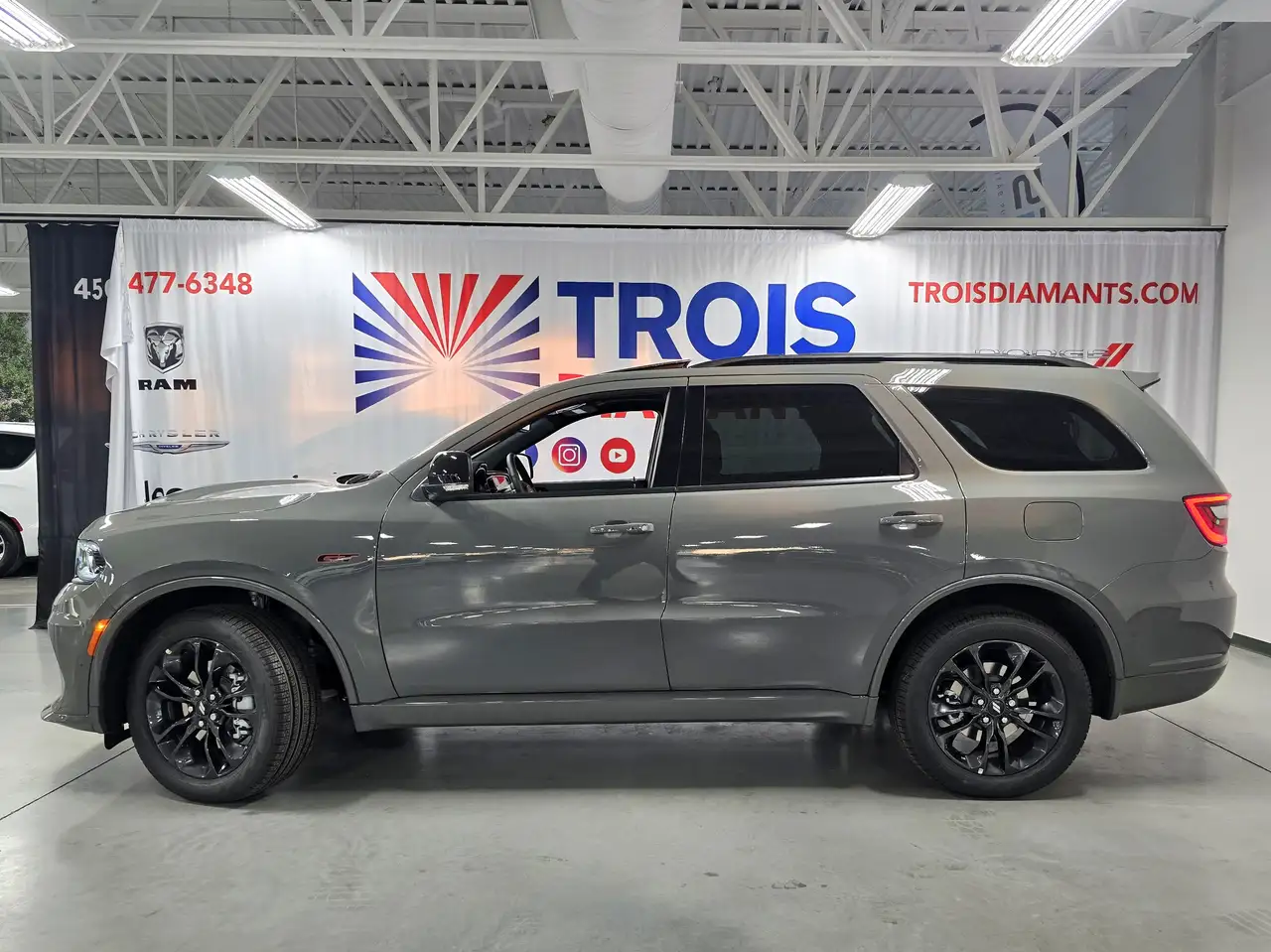 Dodge Durango снимка Dodge Durango