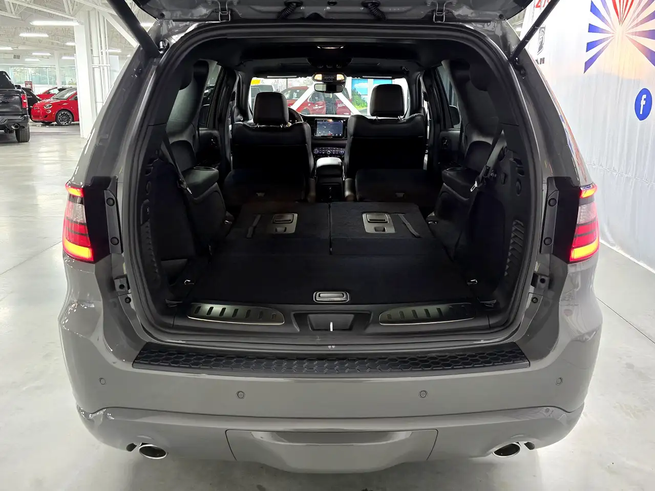 Dodge Durango снимка Dodge Durango