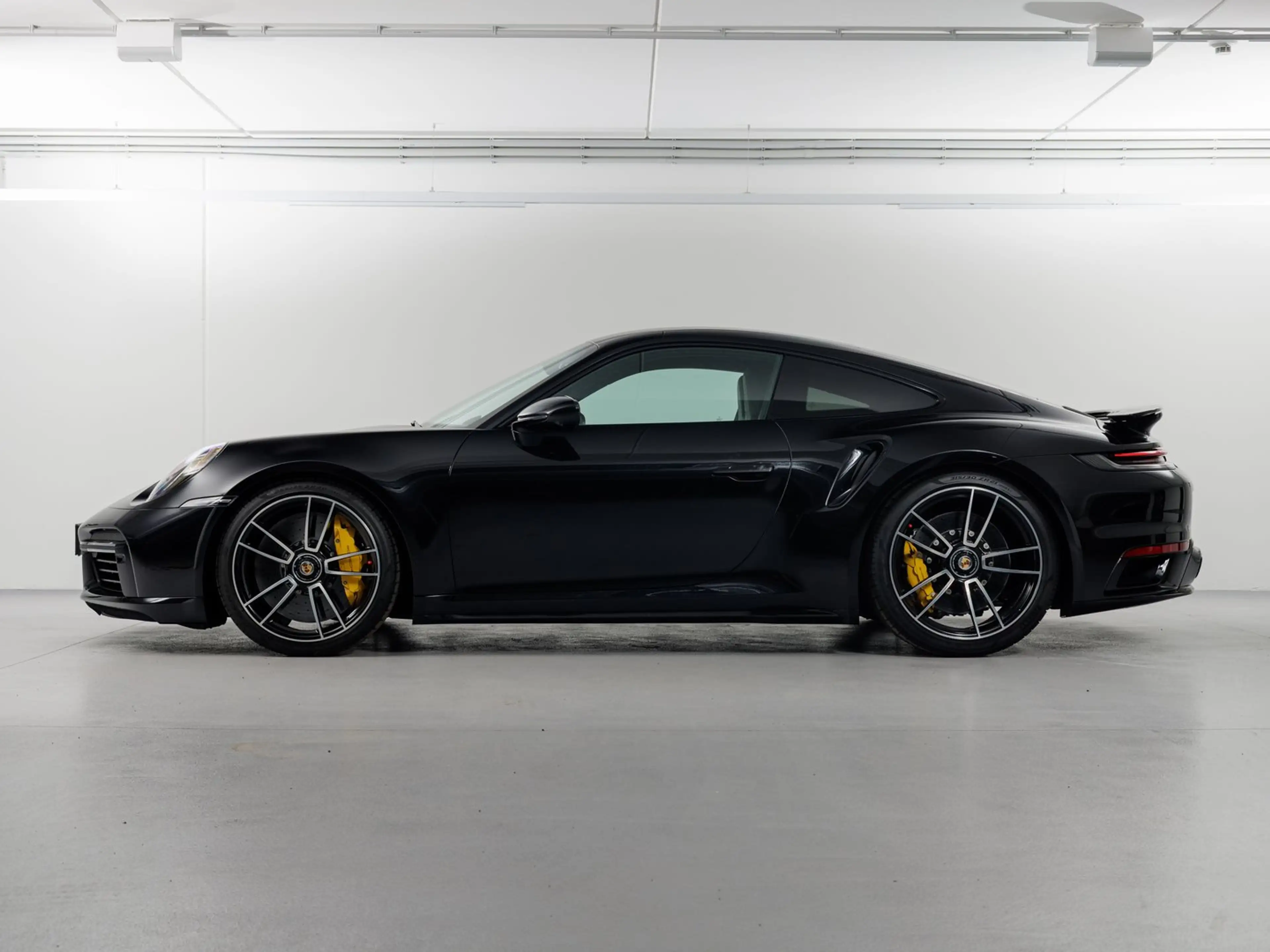 Porsche 911 Turbo S — photo 8