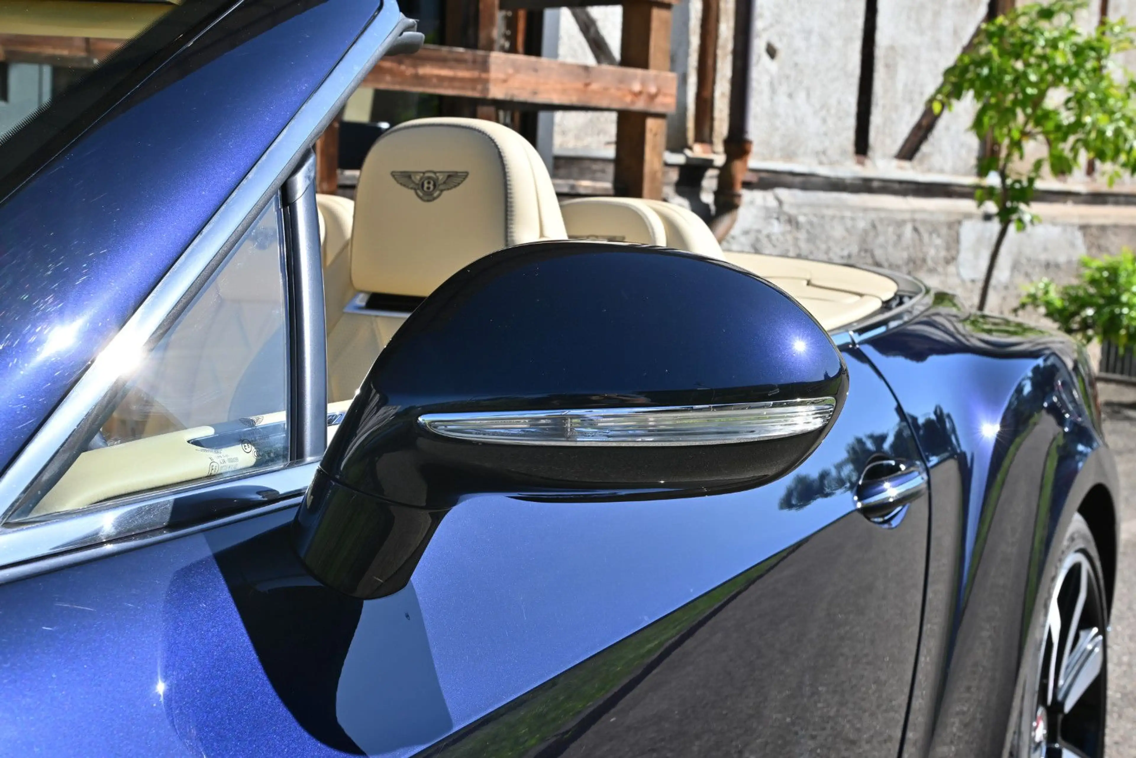 Bentley Continental GTC GTC V8/ACC/Mulliner/Kamera/Nackenwärmer/Garantie — photo 12