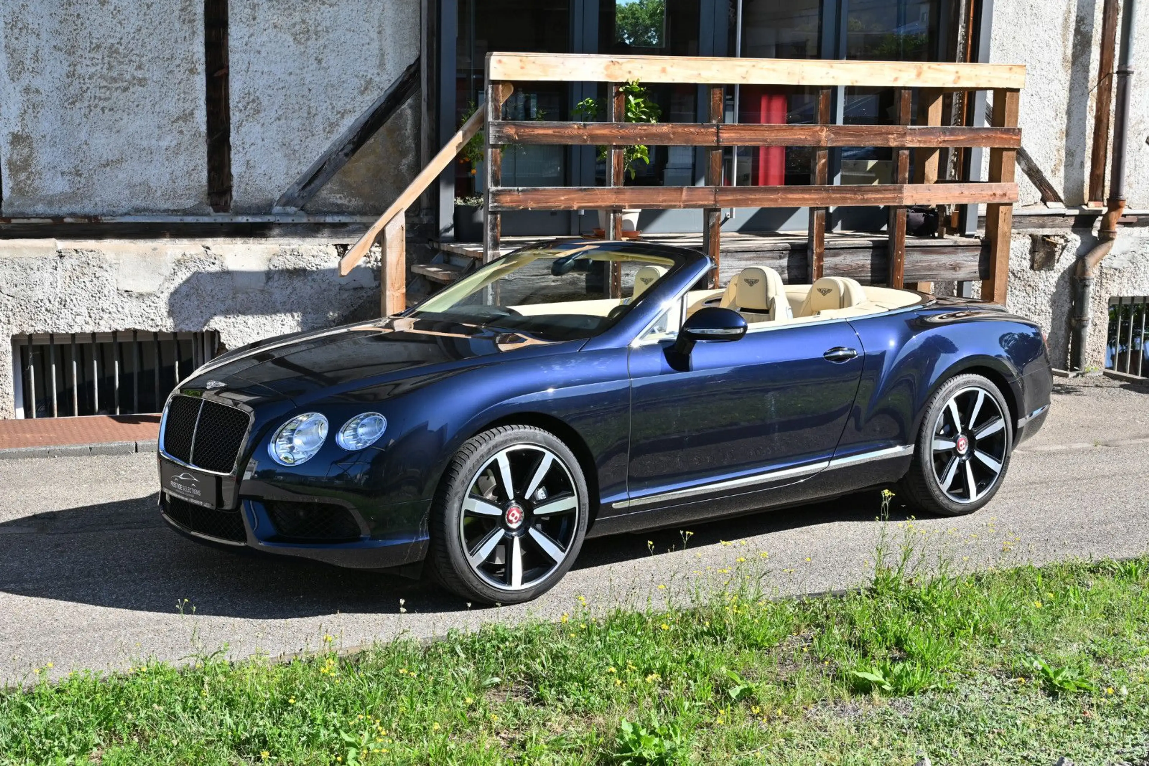 Bentley Continental GTC GTC V8/ACC/Mulliner/Kamera/Nackenwärmer/Garantie