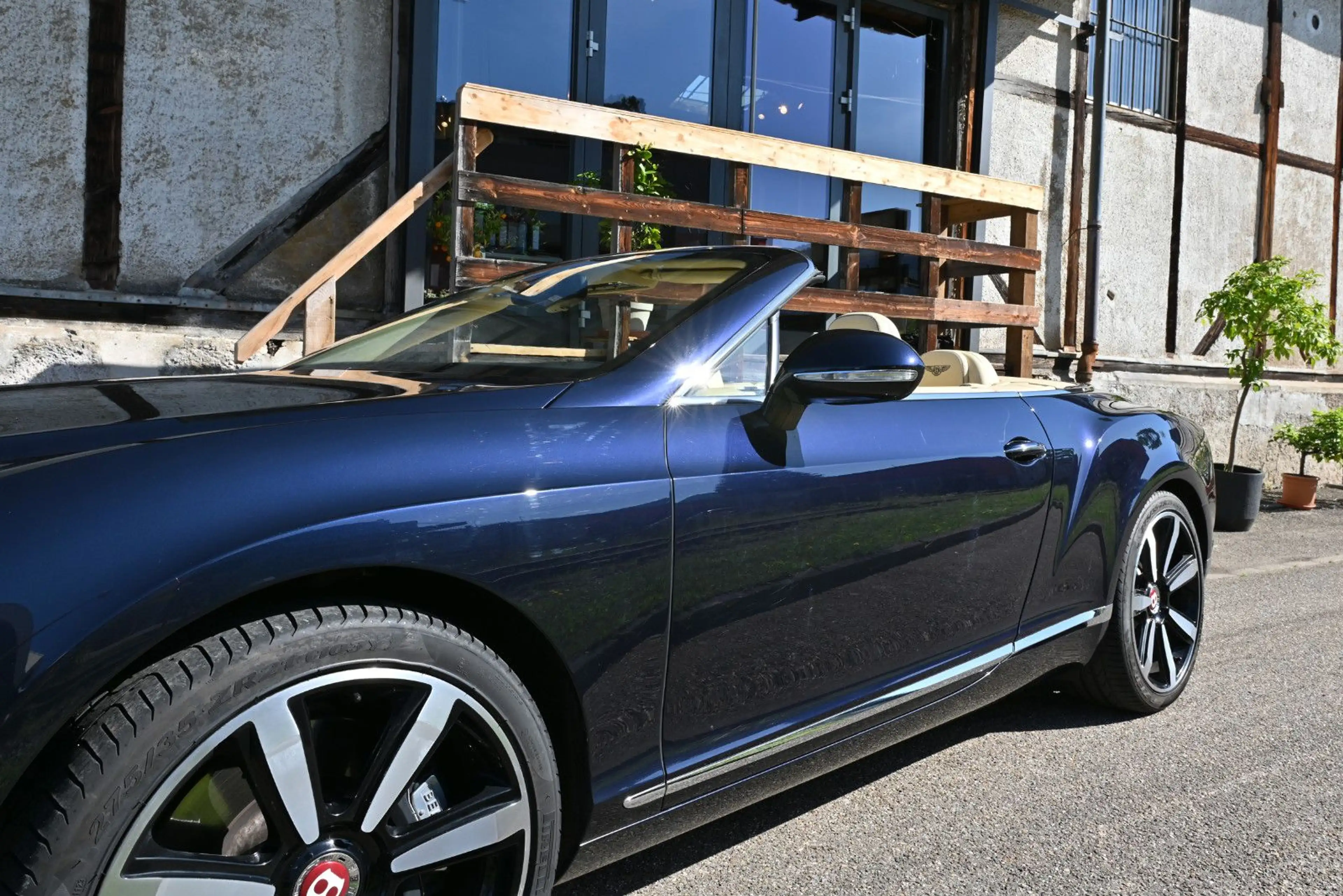 Bentley Continental GTC GTC V8/ACC/Mulliner/Kamera/Nackenwärmer/Garantie — photo 9