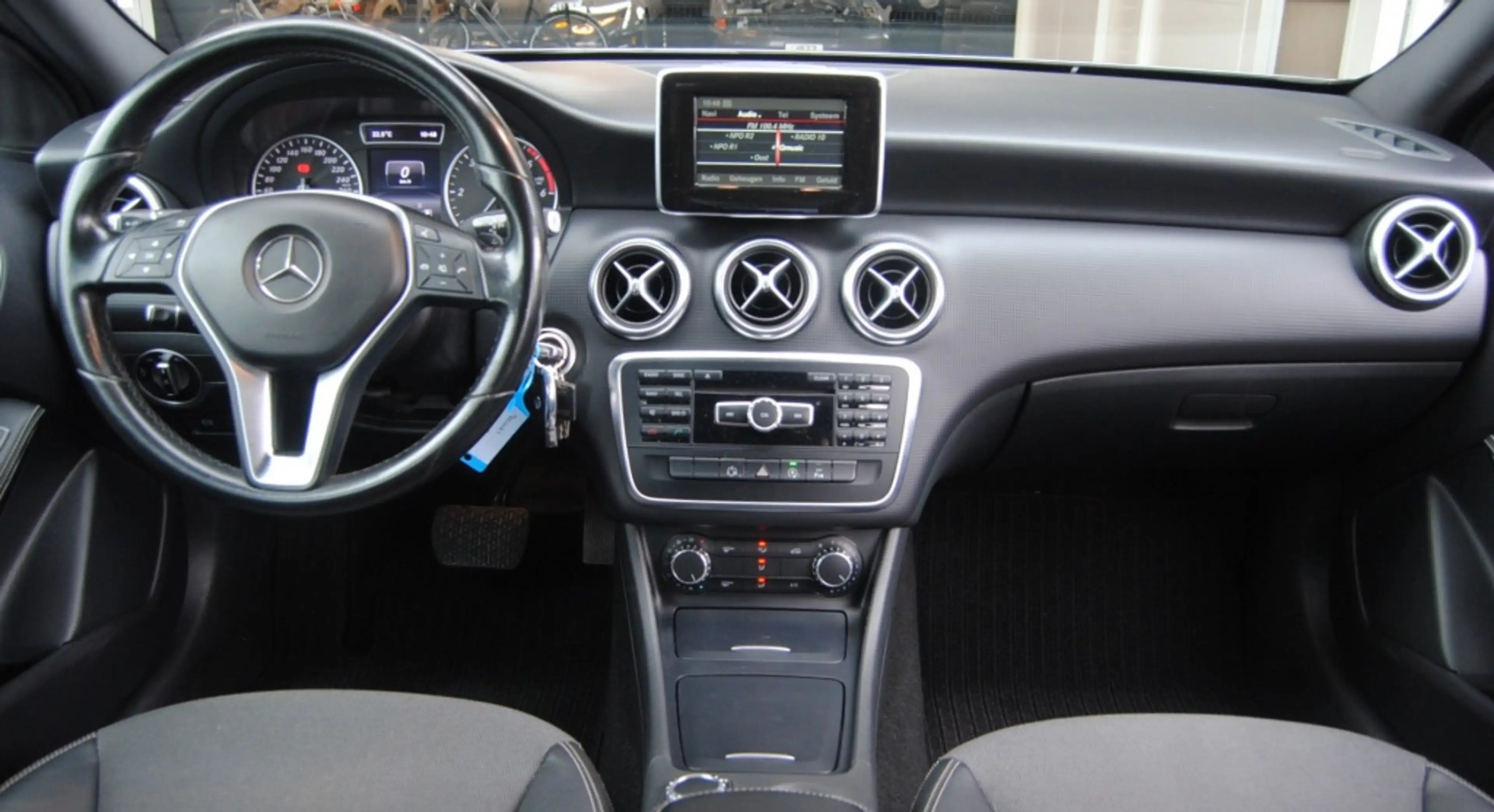 Mercedes-Benz A 180 CDI Lease Ed. | Trekhaak | Cruise | Nav | Automaat — photo 3
