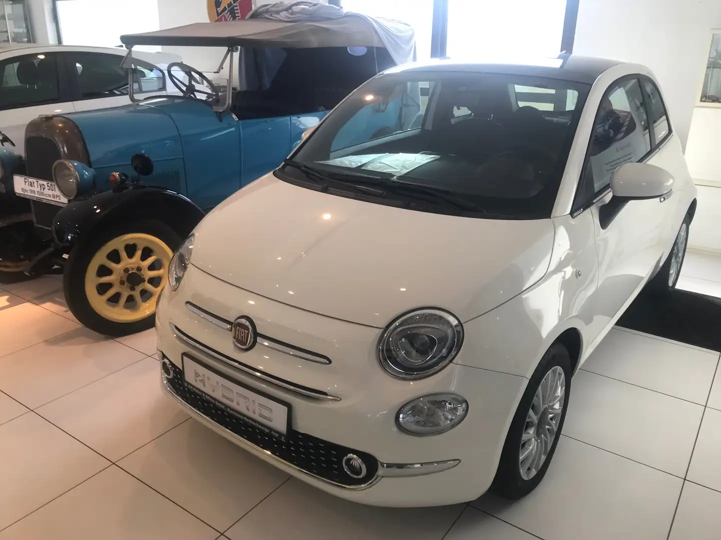 Fiat 500 1.0 Hybrid Dolcevita Weiß - 1