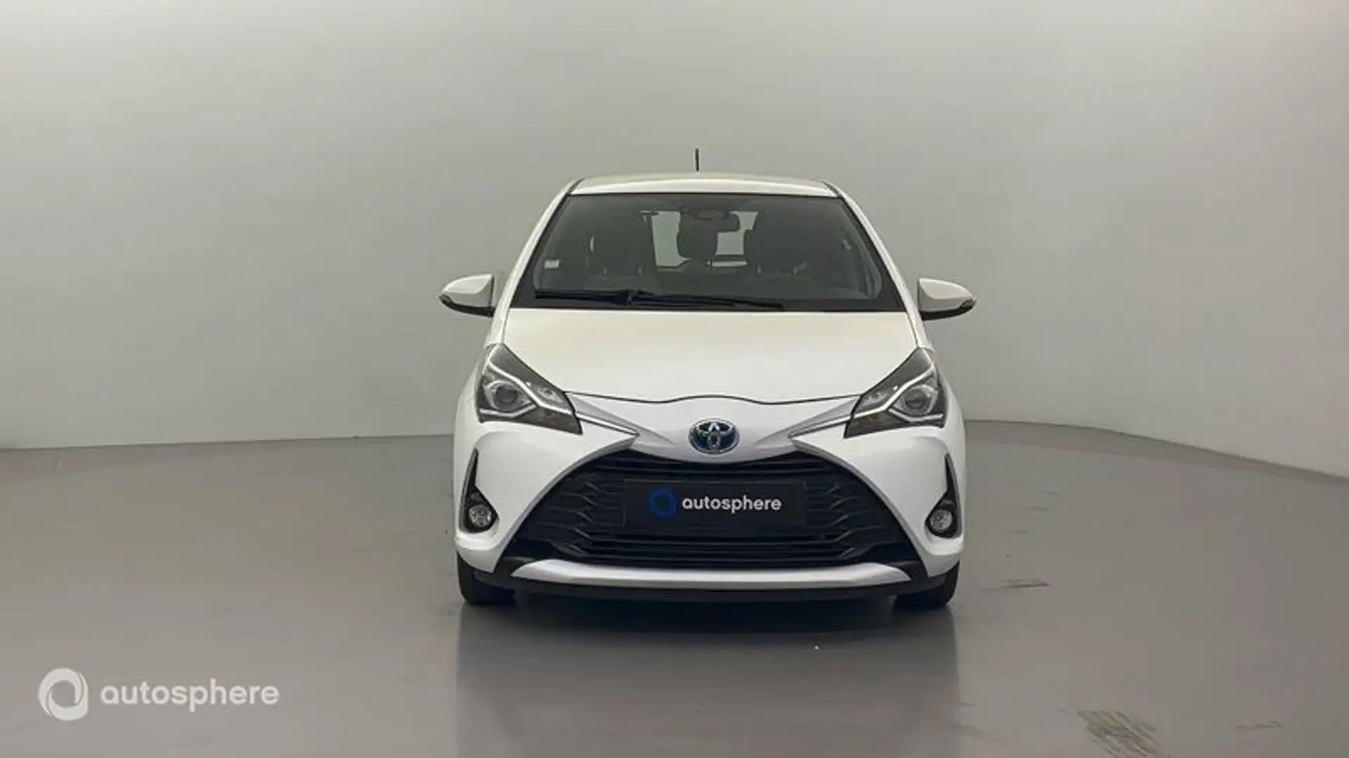 Toyota Yaris 100h France Business 5p MY19 - 2