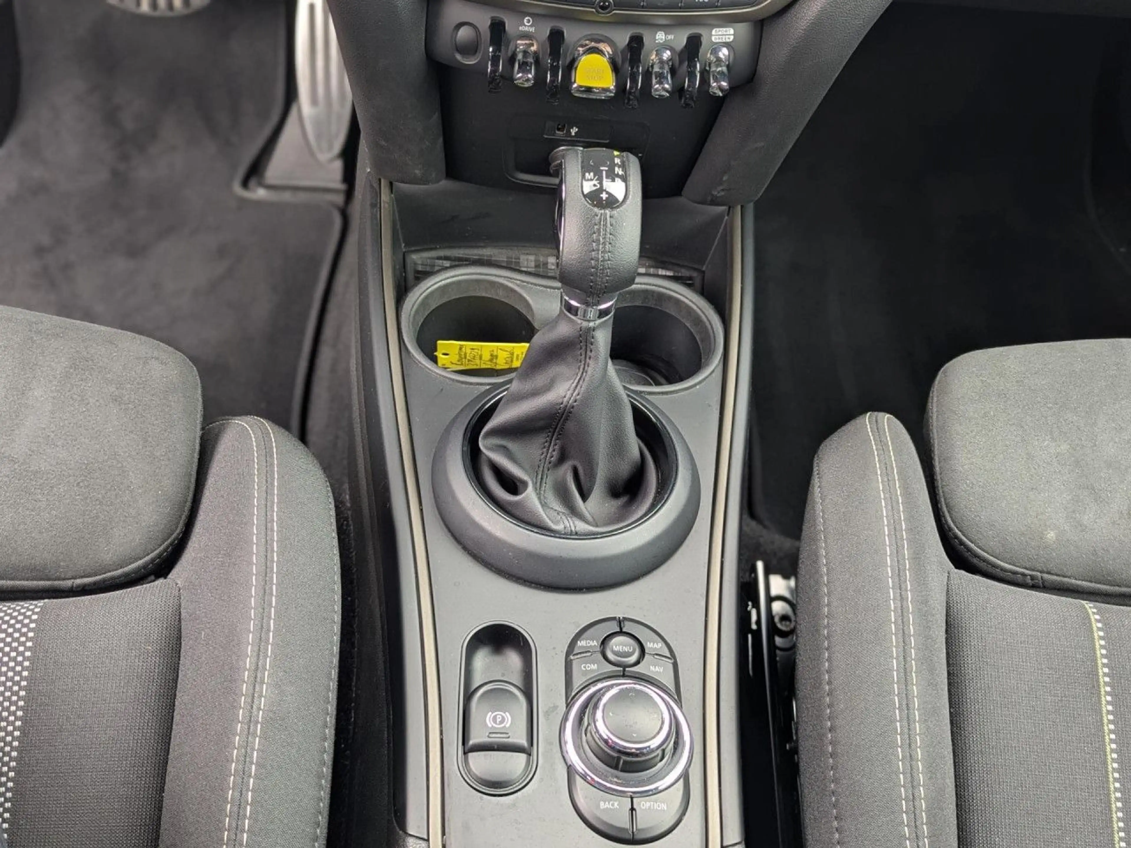MINI Cooper SE Countryman All4 JCW Sitzh.Navi LED 18" — photo 15