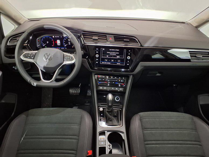 Volkswagen Touran Highline R-Line 1.5 TSI 7-Gang-DSG 110 kW (150 ... — photo 11