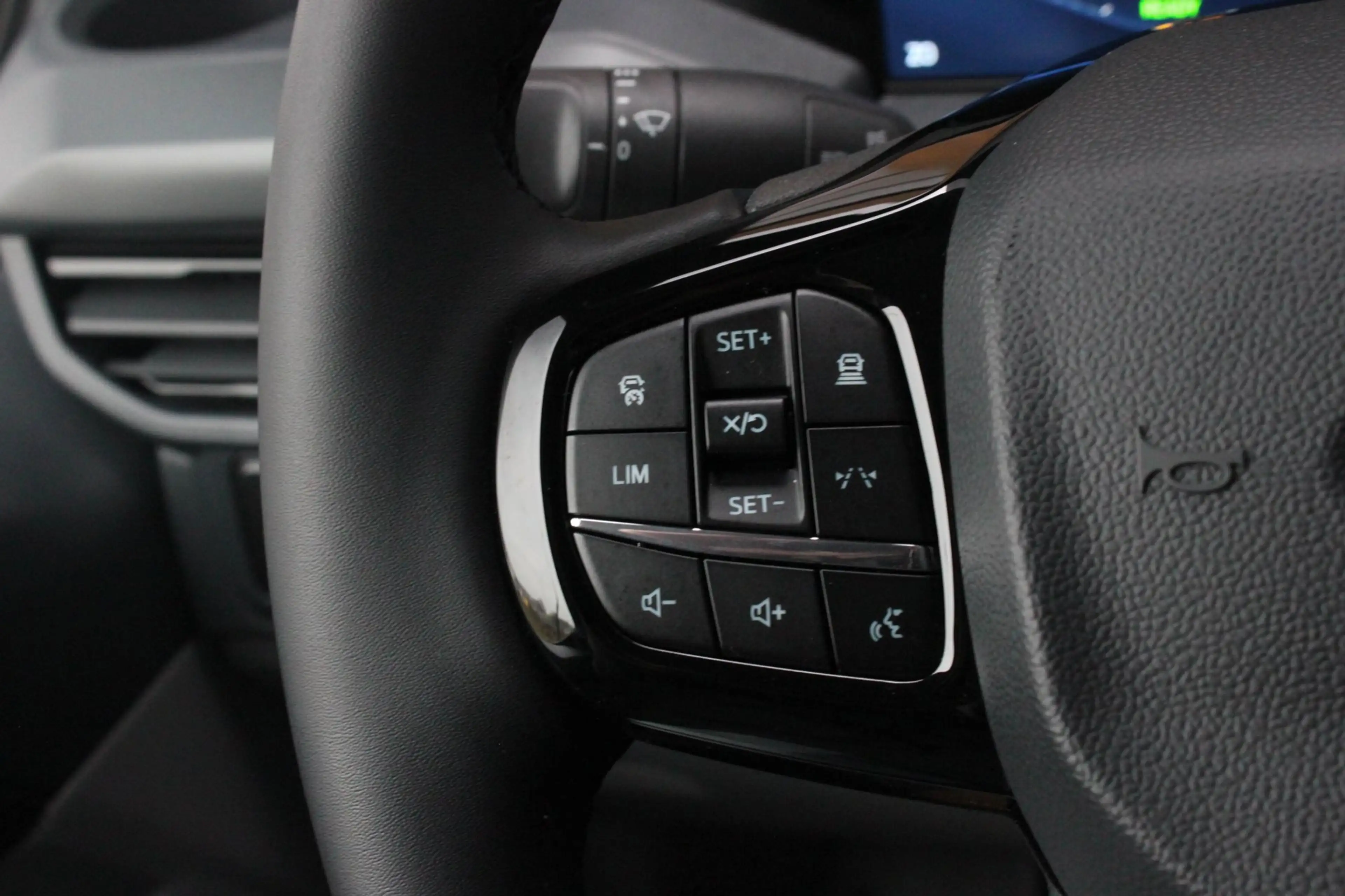 Ford E-Transit Cust. L2H1 Limited 71 kWh 218PK / JB- EDITON / CAM — photo 19