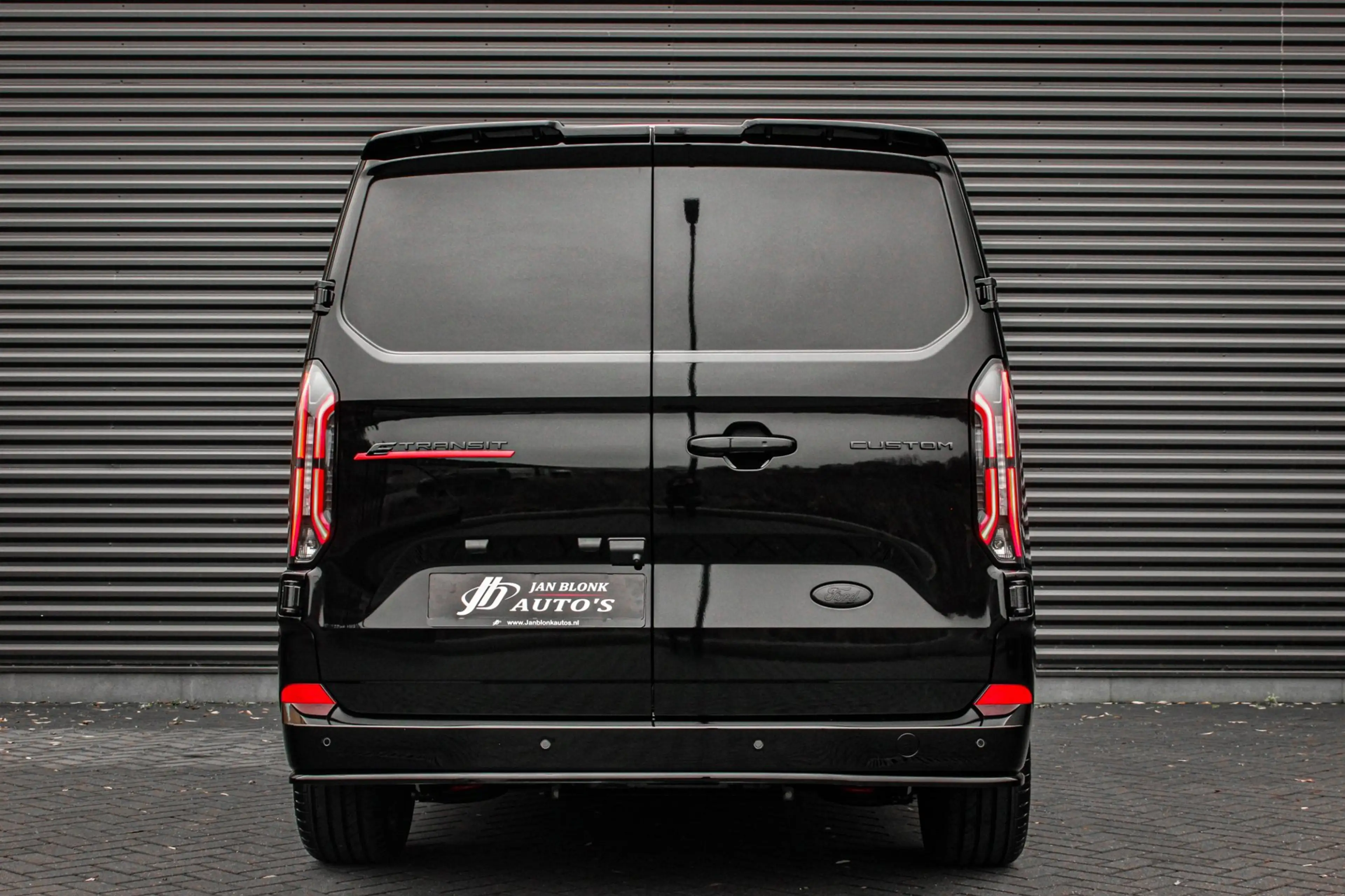 Ford E-Transit Cust. L2H1 Limited 71 kWh 218PK / JB- EDITON / CAM — photo 41