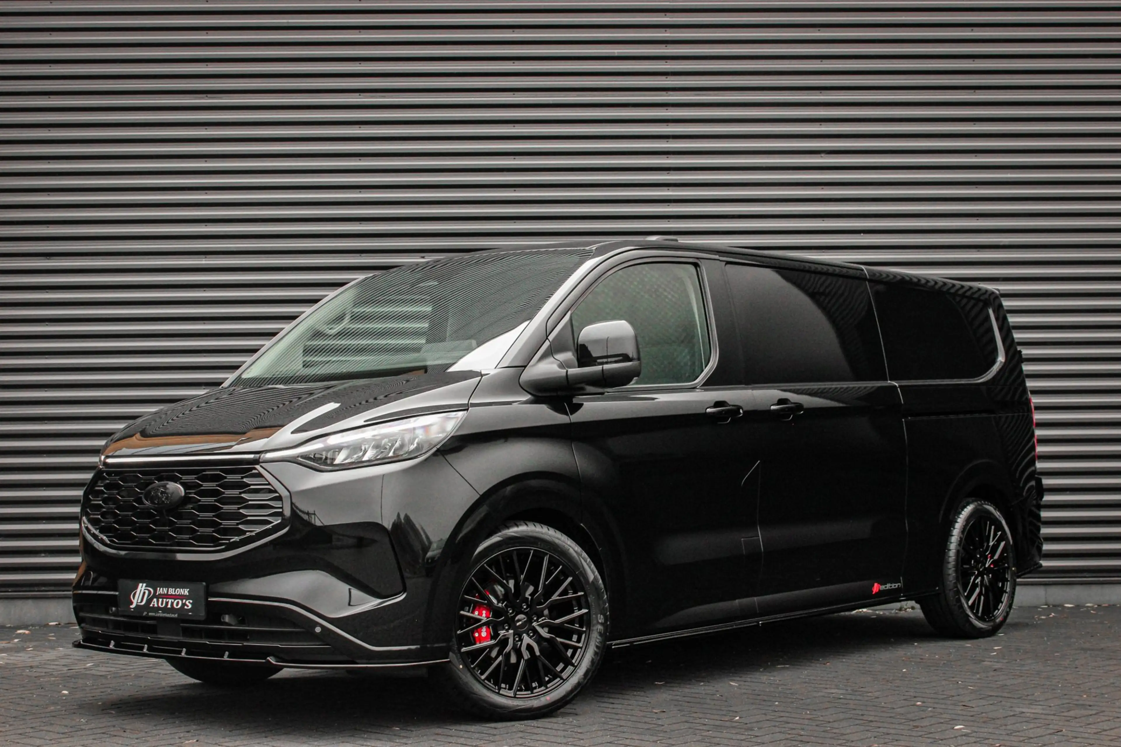Ford E-Transit Cust. L2H1 Limited 71 kWh 218PK / JB- EDITON / CAM