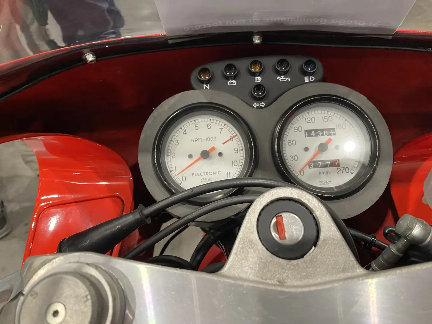 Moto Guzzi 1000 Daytona Rosso - 1