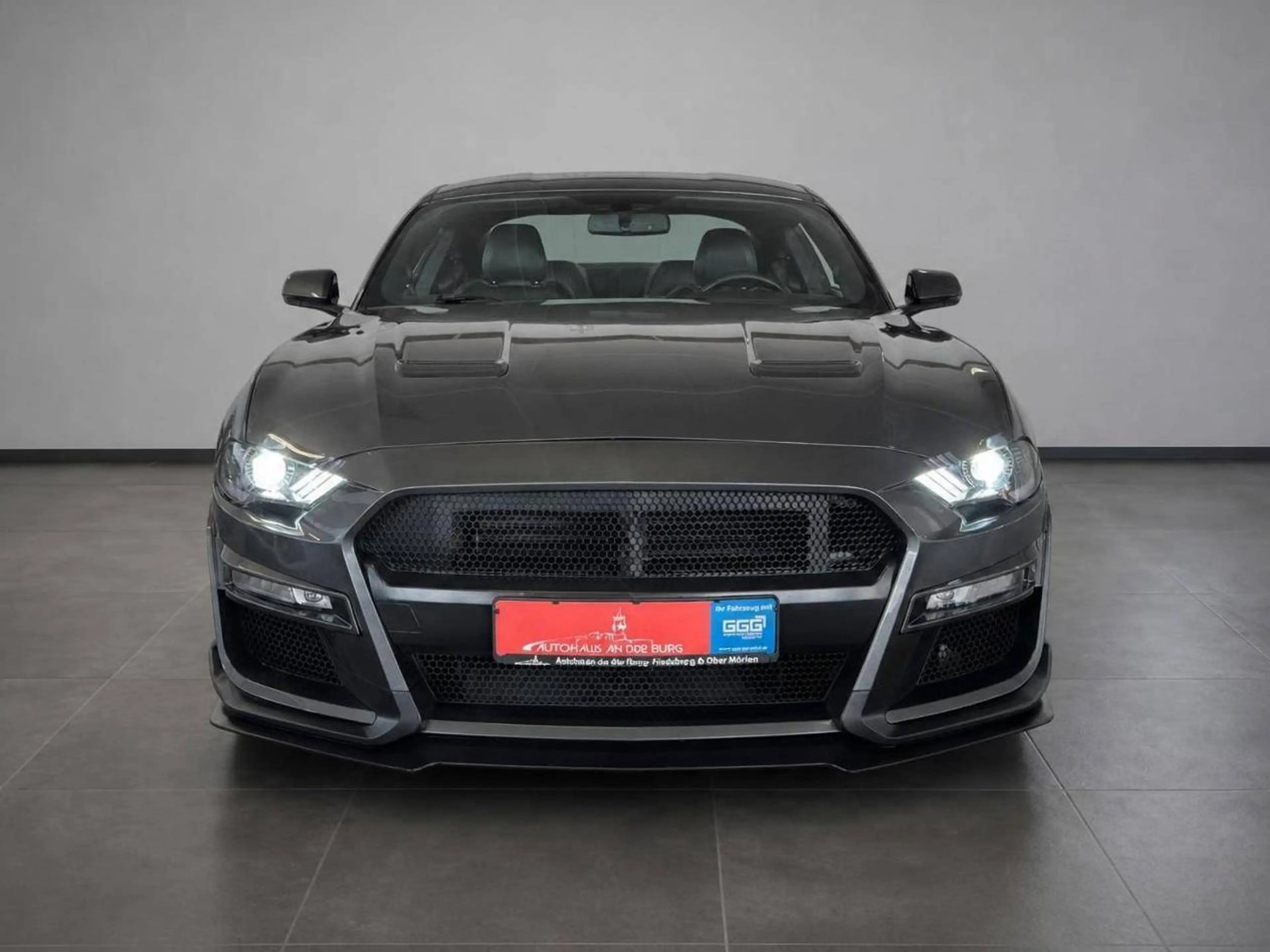Ford Mustang GT Fastback — photo 2
