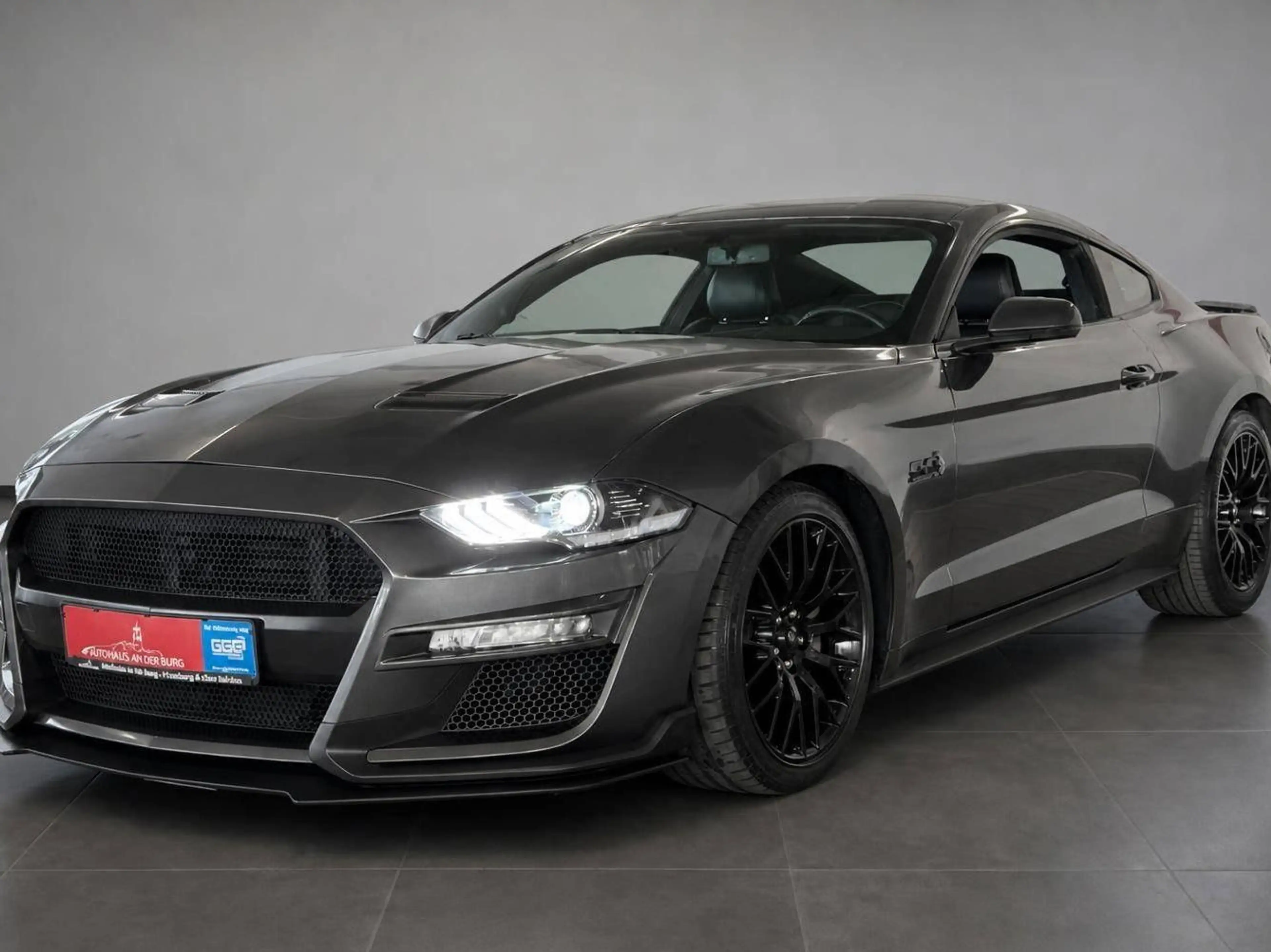 Ford Mustang GT Fastback — photo 3