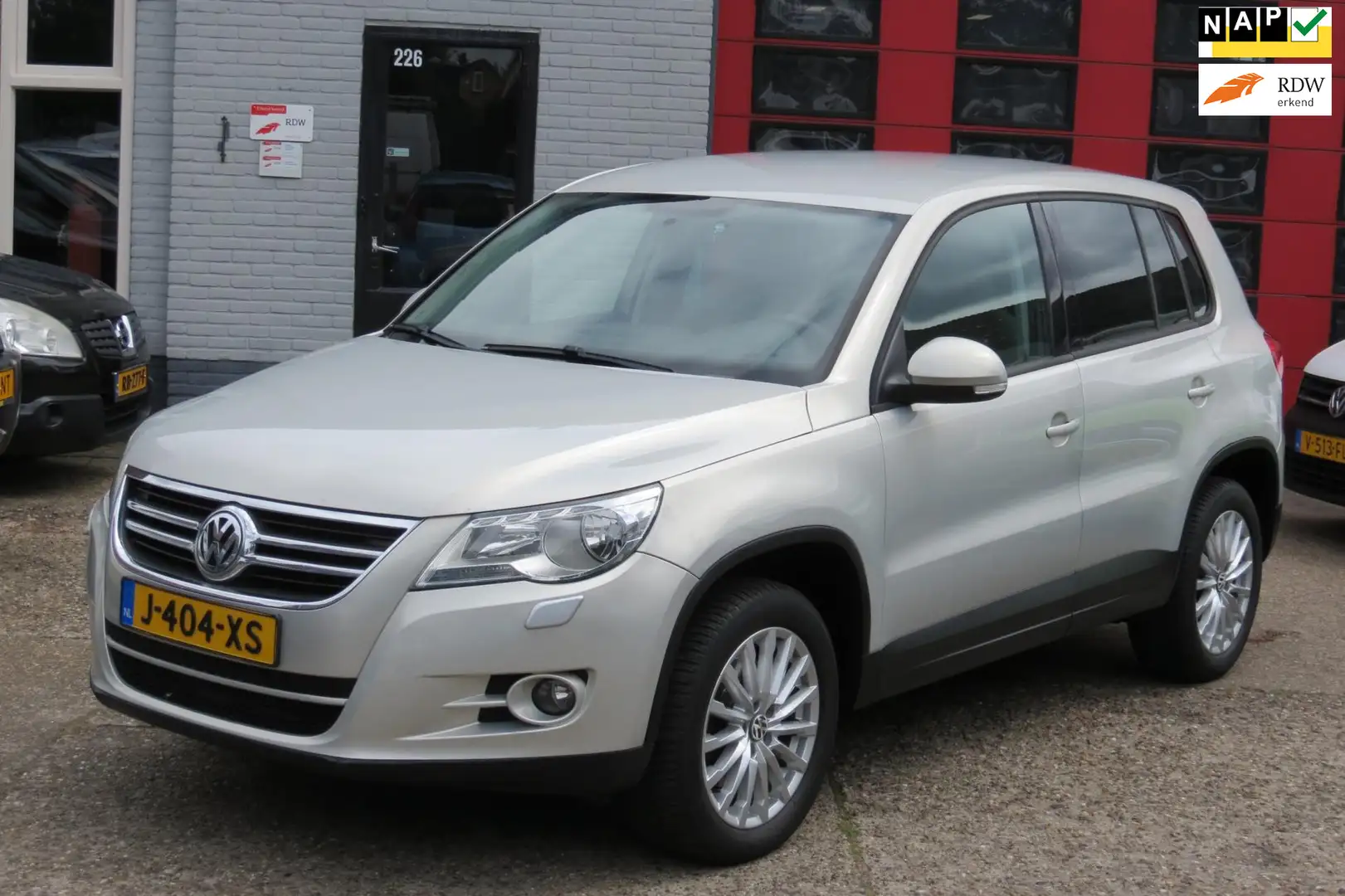 Volkswagen Tiguan 2.0 TSI Sport&Style 4Motion ,AUTOMAAT , NWE APK Grijs - 1