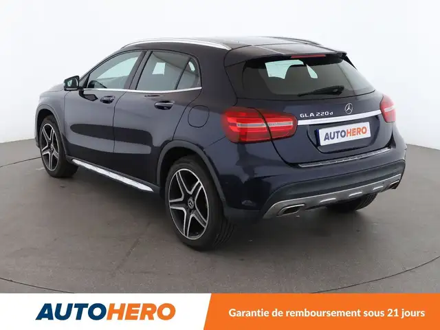 Mercedes-Benz Gla view 4