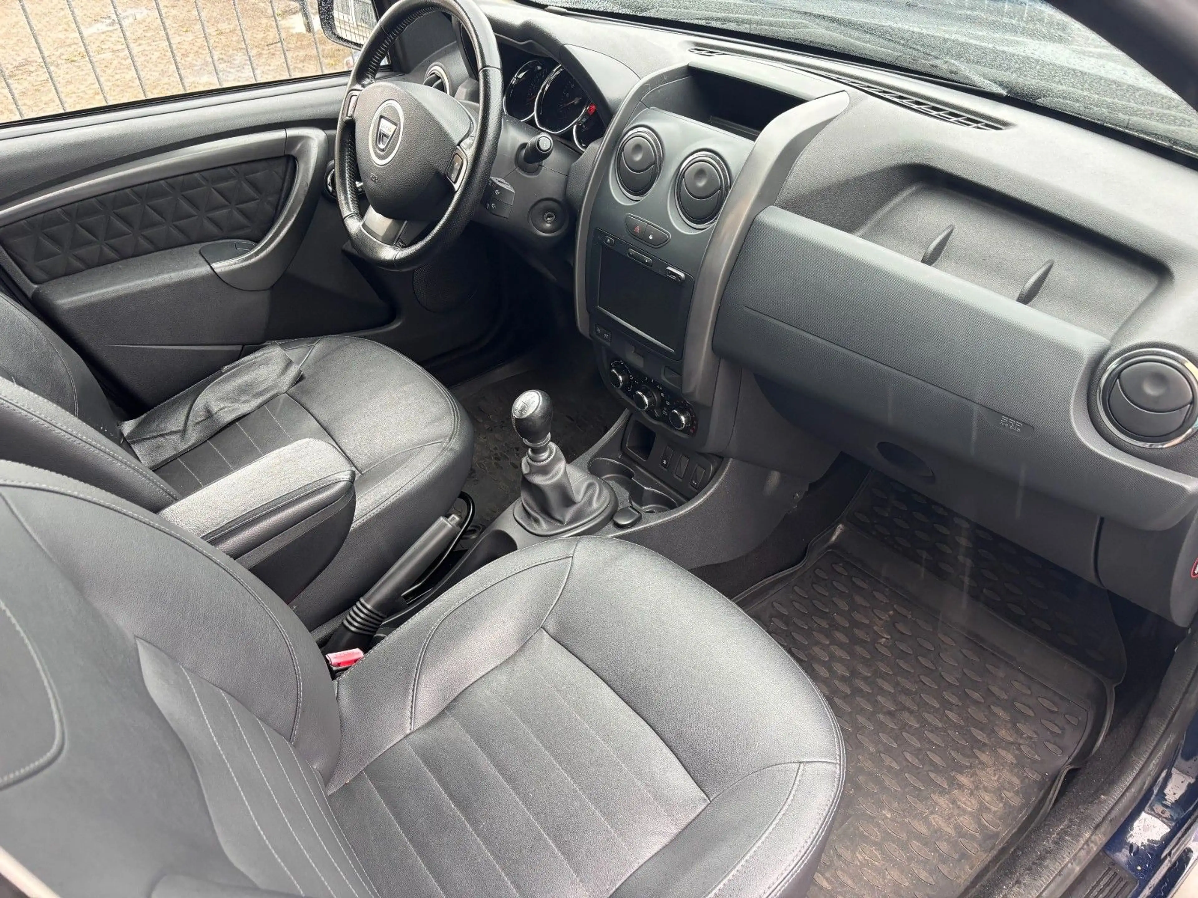 Dacia Duster I Prestige 4x2 — photo 15