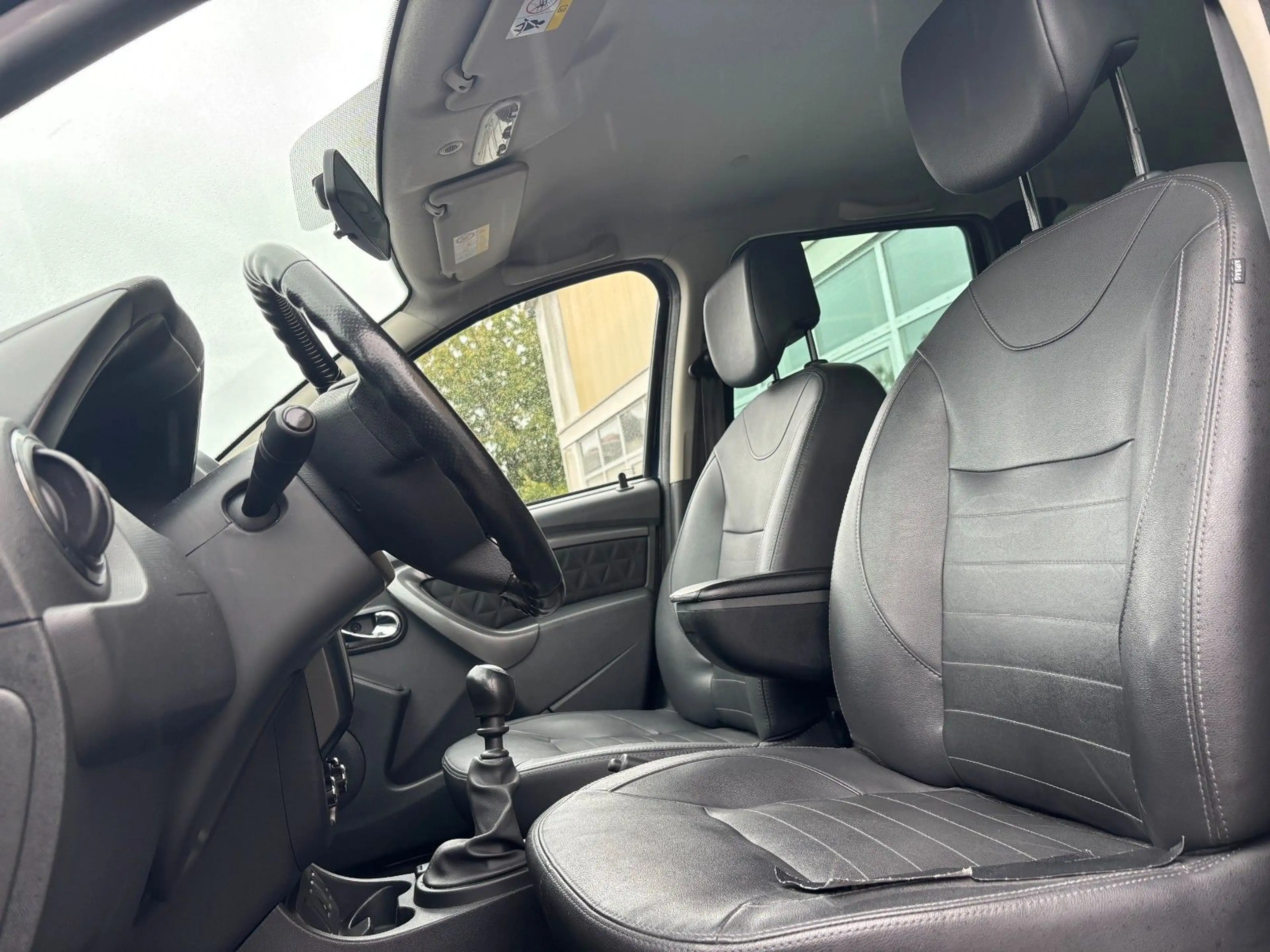 Dacia Duster I Prestige 4x2 — photo 12