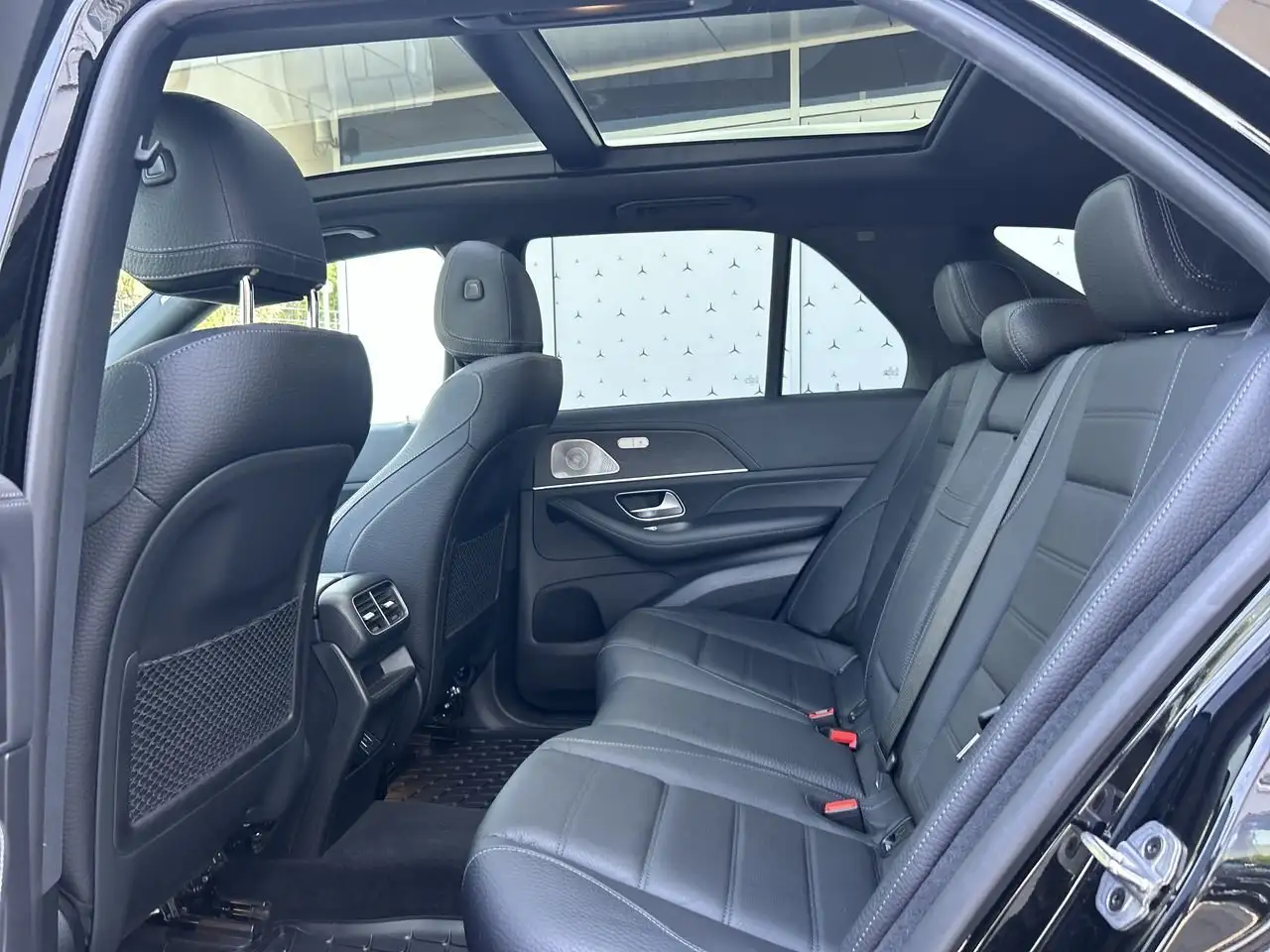 Mercedes-Benz GLE снимка Mercedes-Benz GLE