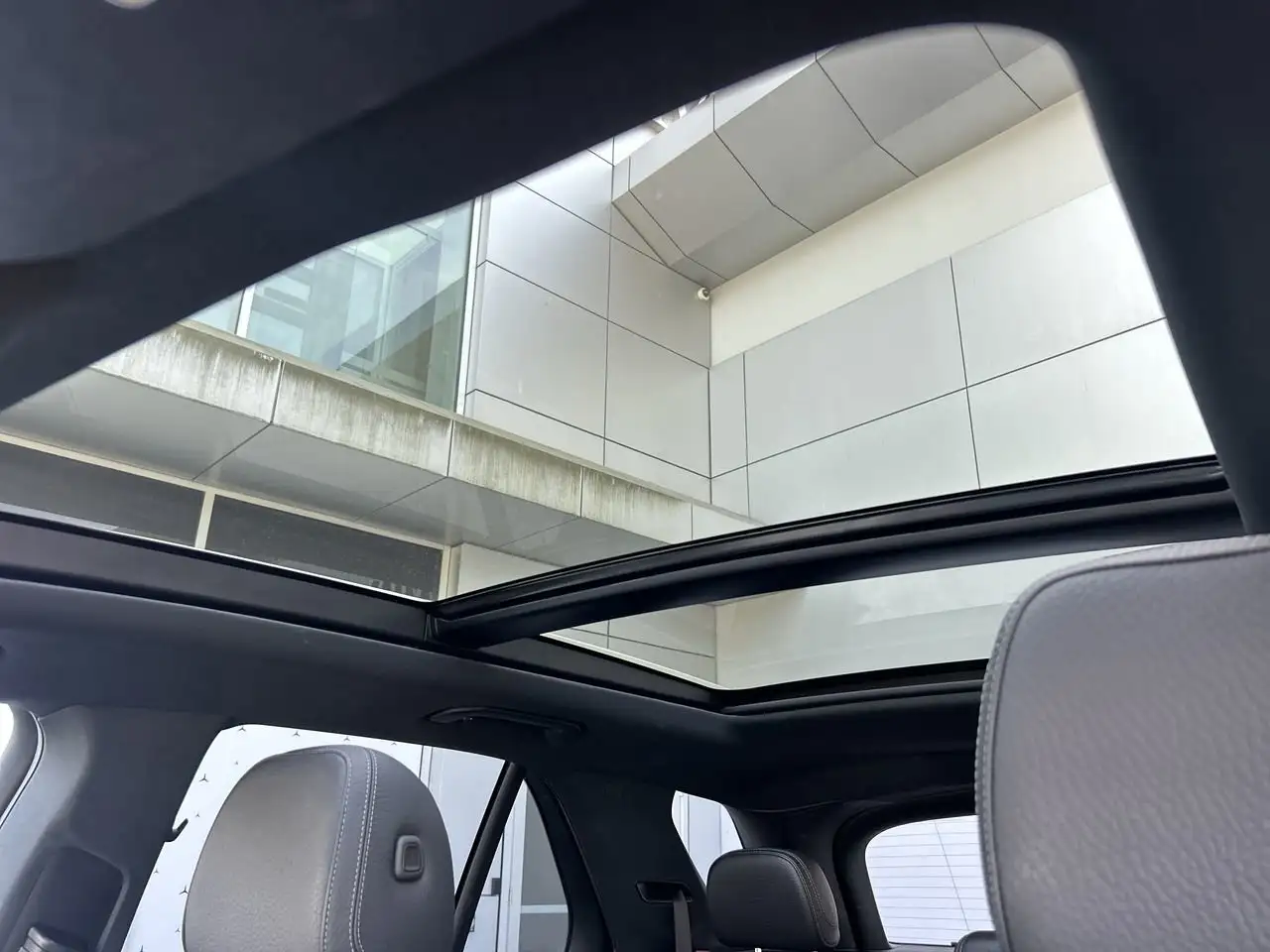 Mercedes-Benz GLE снимка Mercedes-Benz GLE