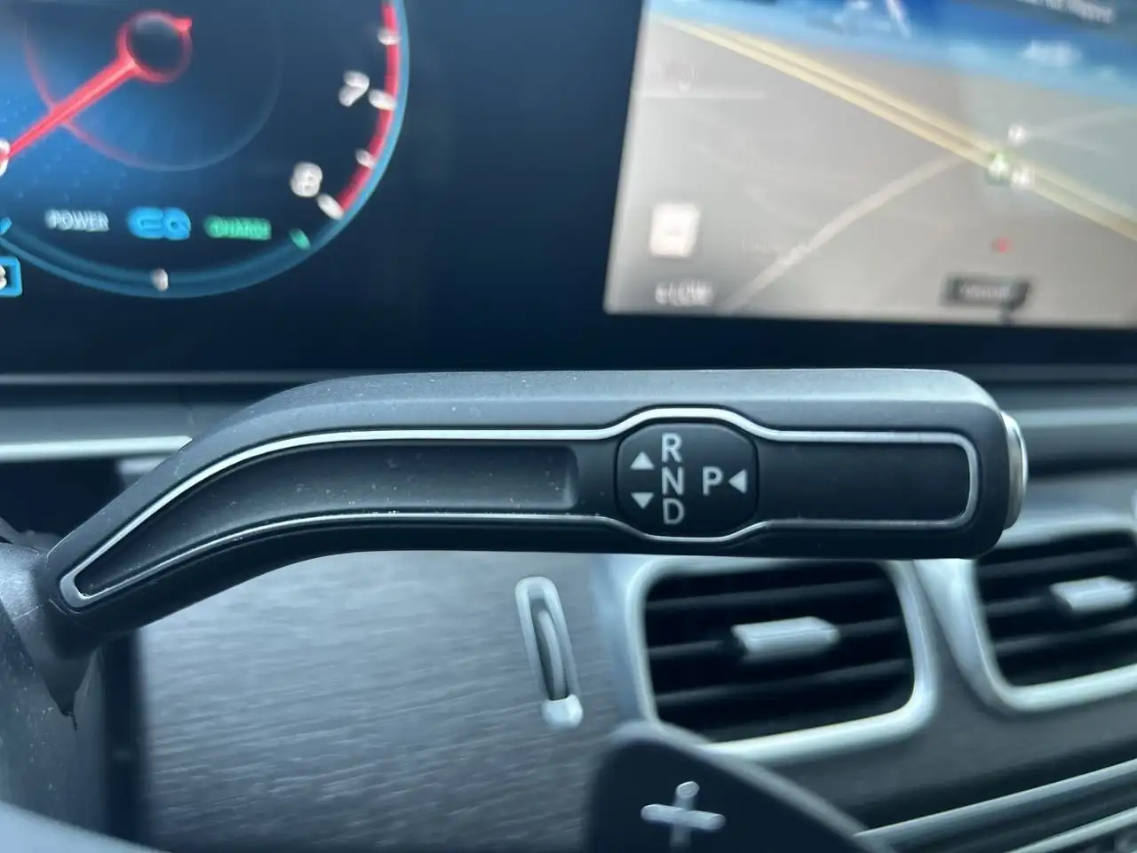 Mercedes-Benz GLE снимка Mercedes-Benz GLE