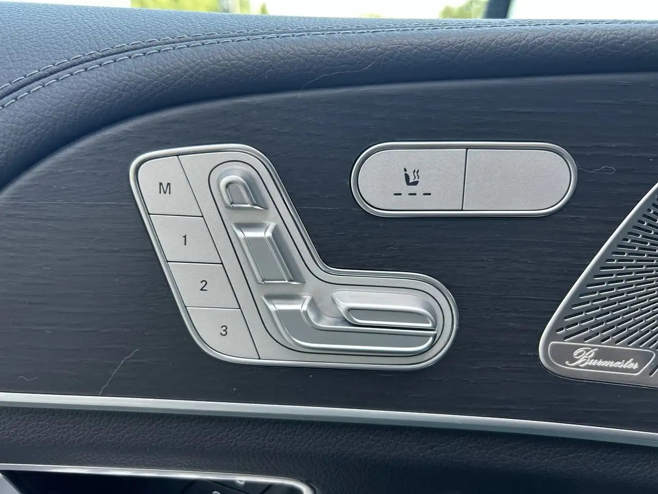 Mercedes-Benz GLE снимка Mercedes-Benz GLE